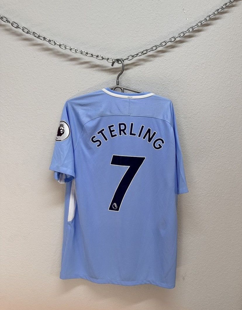 Nike Nike Manchester City Sterling 2017 Jersey Suits Vintage Size US L / EU 52-54 / 3 - 7 Thumbnail