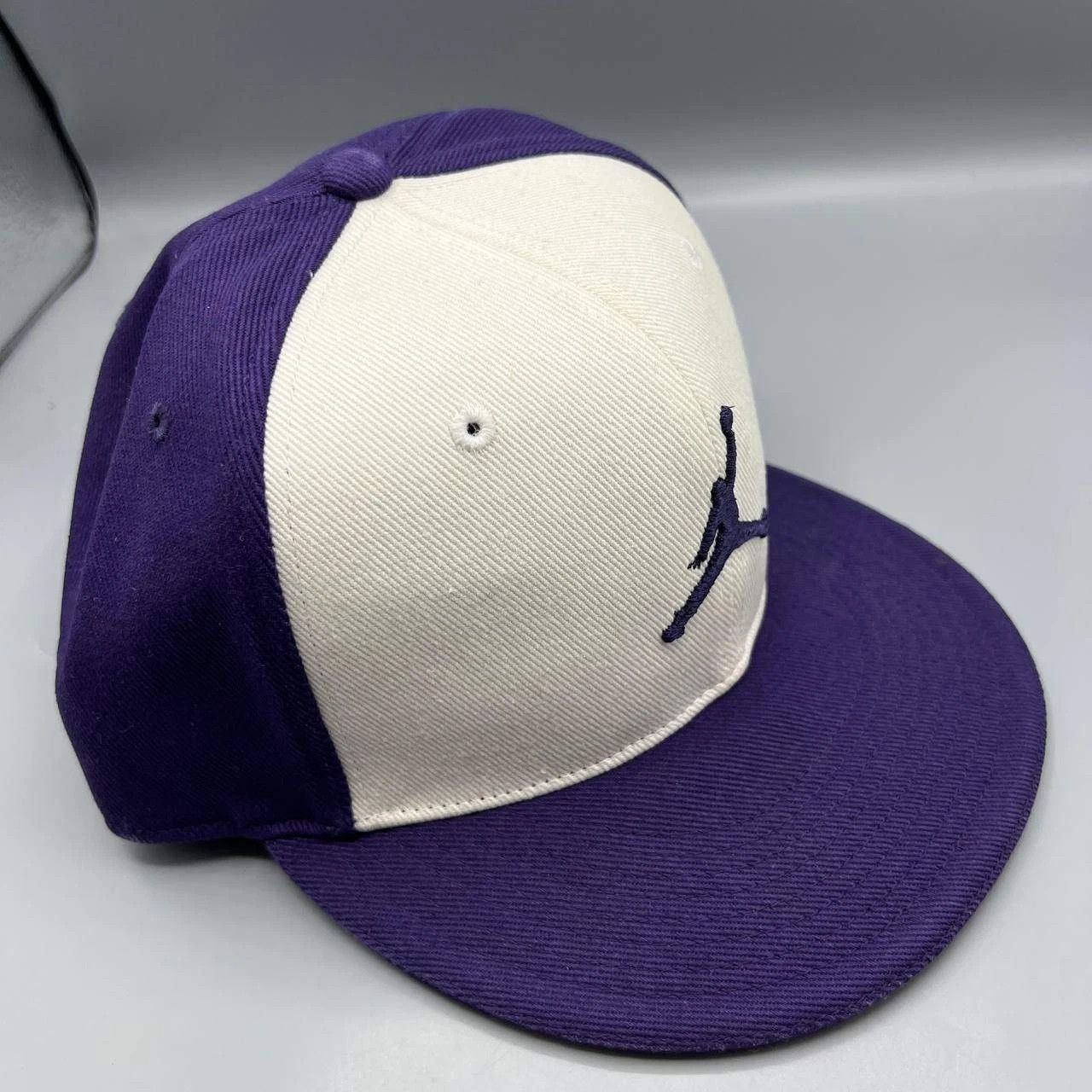 Jordan Brand Air Jordan Hat Men 7 1/4 Embroidered Logo Jumpman Fitted Cap Size ONE SIZE - 6 Thumbnail