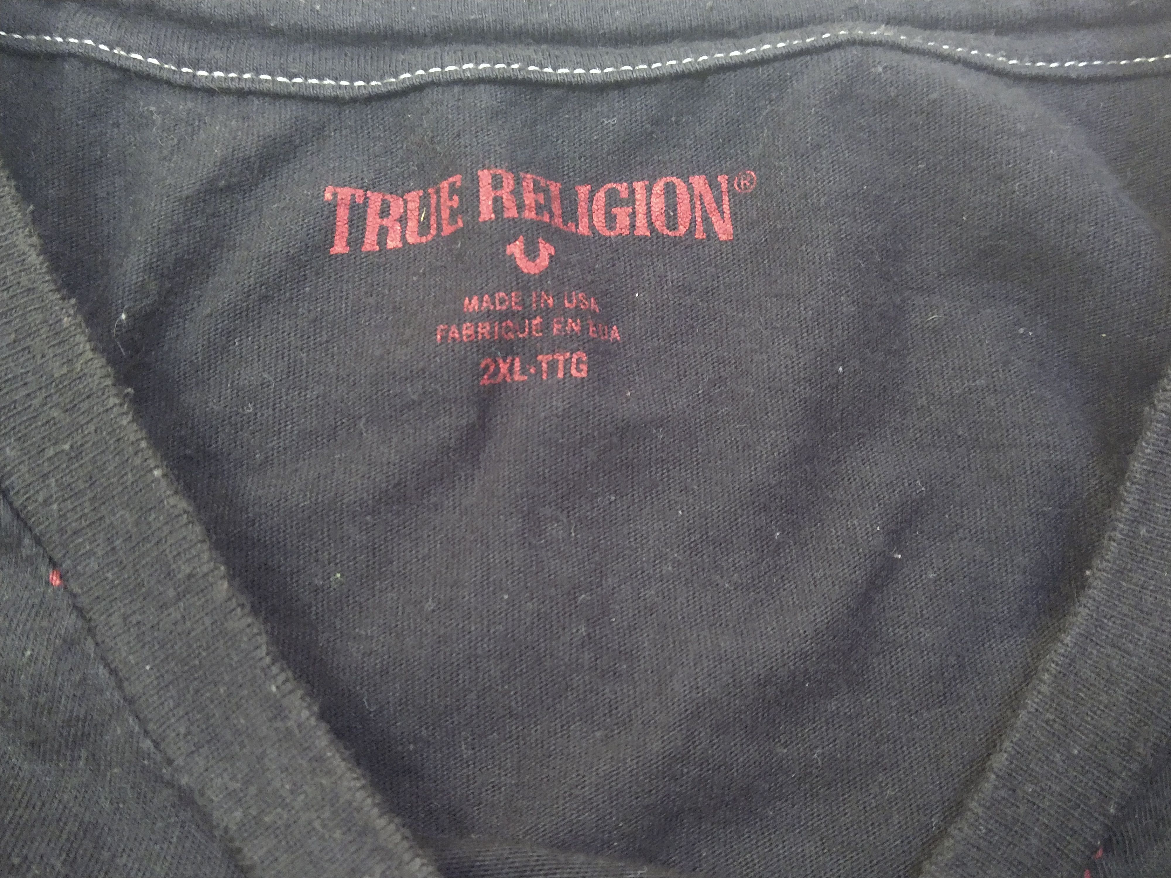 True Religion True Religion Tshirt Size XL Black Red Monogram Horseshoe Size US XL / EU 56 / 4 - 2 Thumbnail