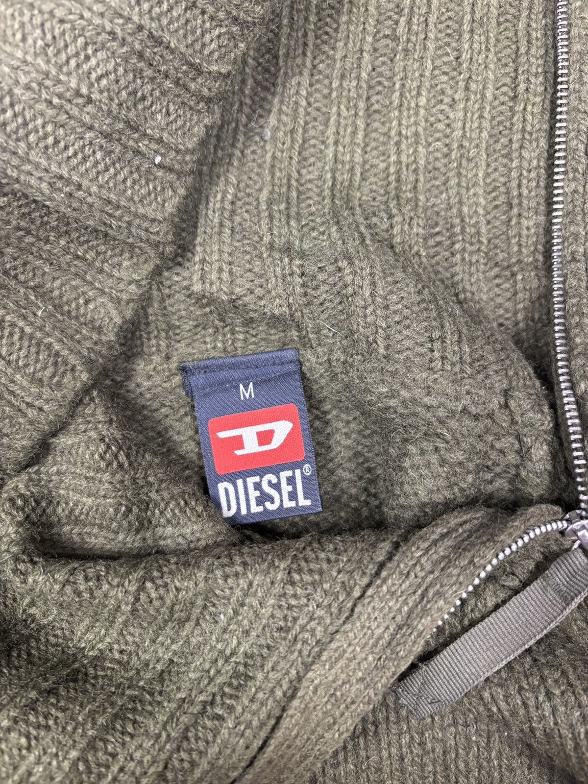 Diesel Vintage Diesel Archive Zip Turtleneck Sweater 100% Wool Size US M / EU 48-50 / 2 - 3 Thumbnail