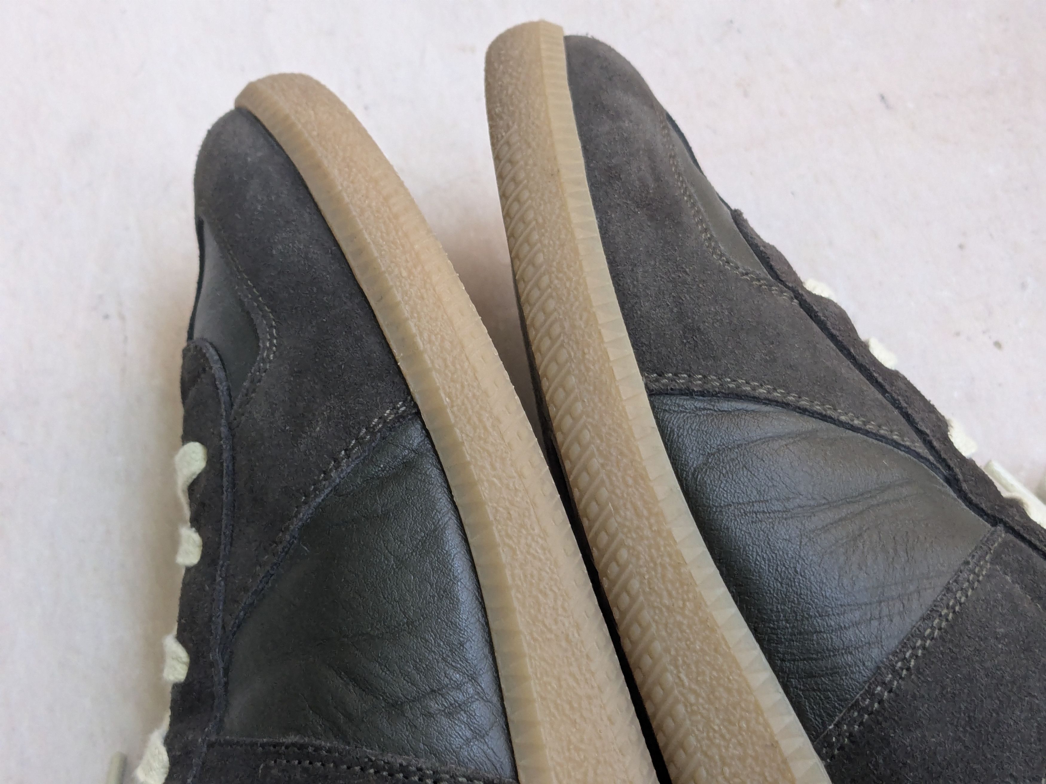 Maison Margiela Maison Margiela GAT Replica Olive Green 10.5 43.5 Gum Size US 10.5 / EU 43-44 - 6 Thumbnail