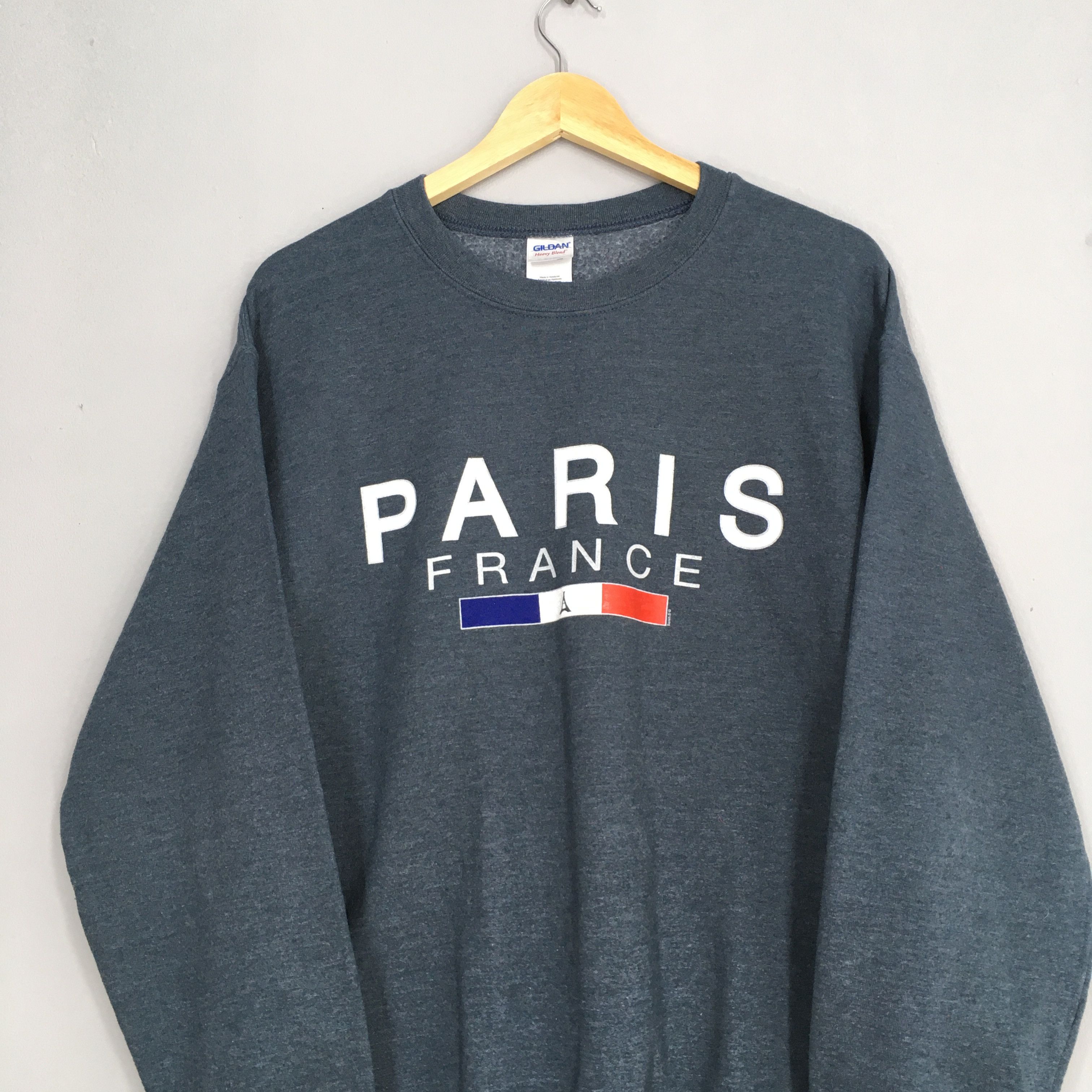 Gildan Vintage Y2K Paris France Gray Sweatshirts Medium Size US M / EU 48-50 / 2 - 2 Thumbnail