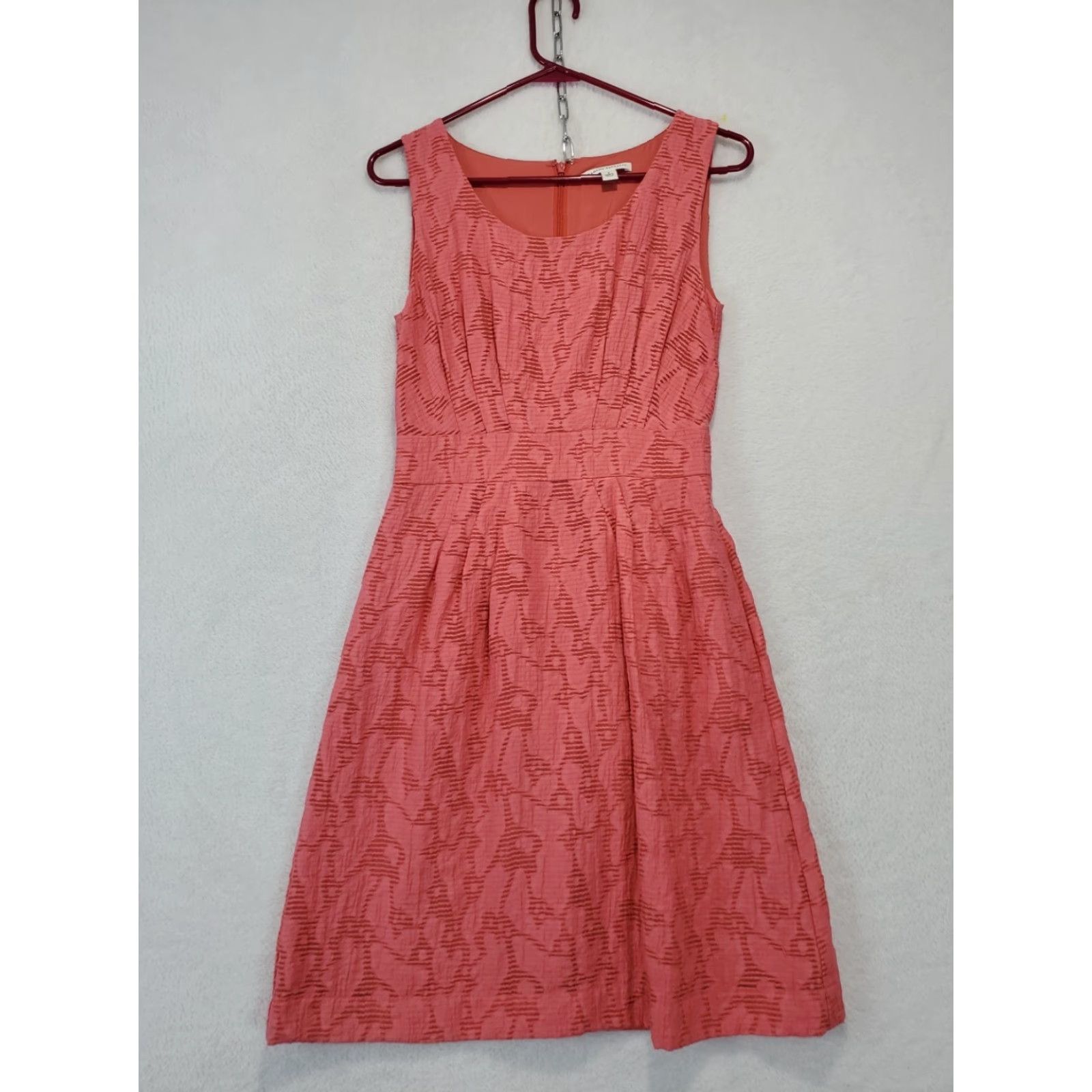 VINTAGE Banana Republic Retro Fit & Flare Midi Dress Size 2 Coral Pockets  Textured Chic