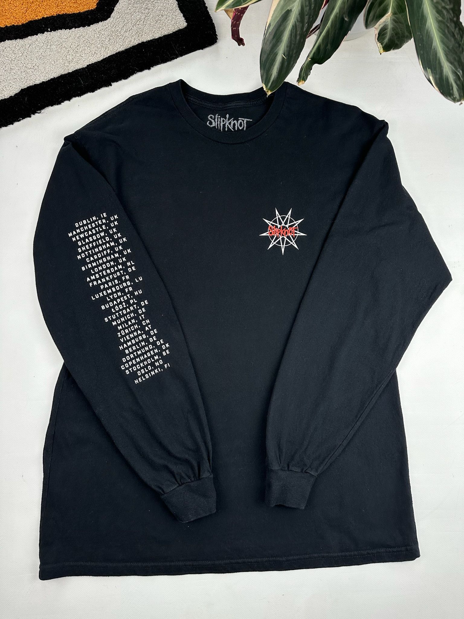 Band Tees Slipknot long sleeve Y2K rock shirt Size US XL / EU 56 / 4 - 1 Thumbnail
