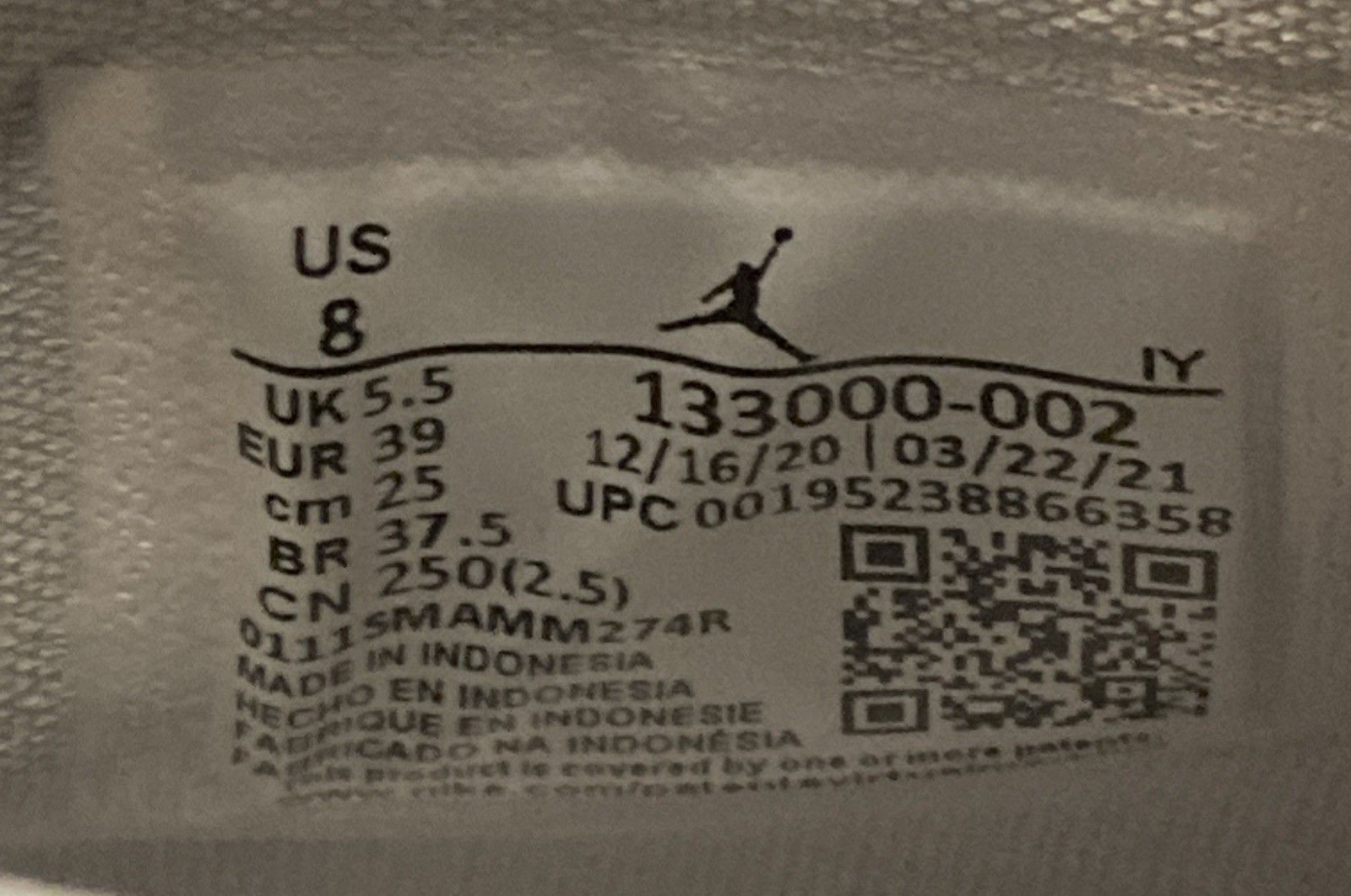 Jordan Brand Nike Air Jordan OG Sneaker Retro Cement Gray Woman's Size 8 Size US 8 / IT 38 - 6 Thumbnail