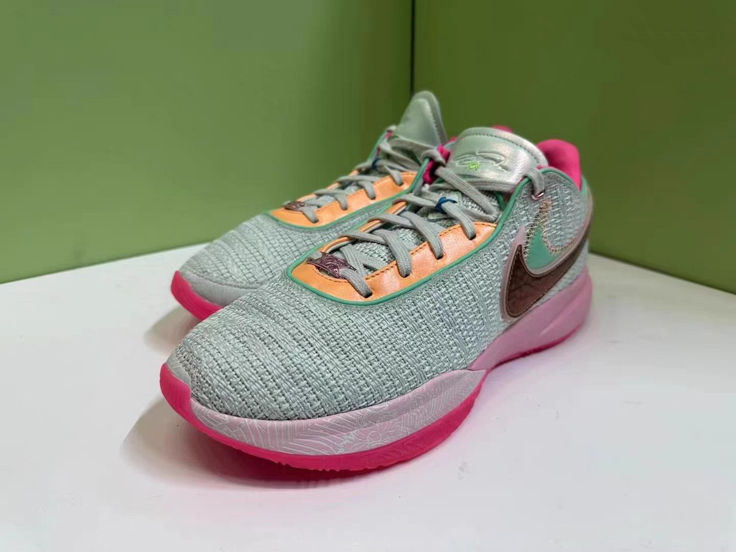 Nike Nike LeBron 20 Pink Mint Green K15 Size US 13 / EU 46 - 1 Thumbnail