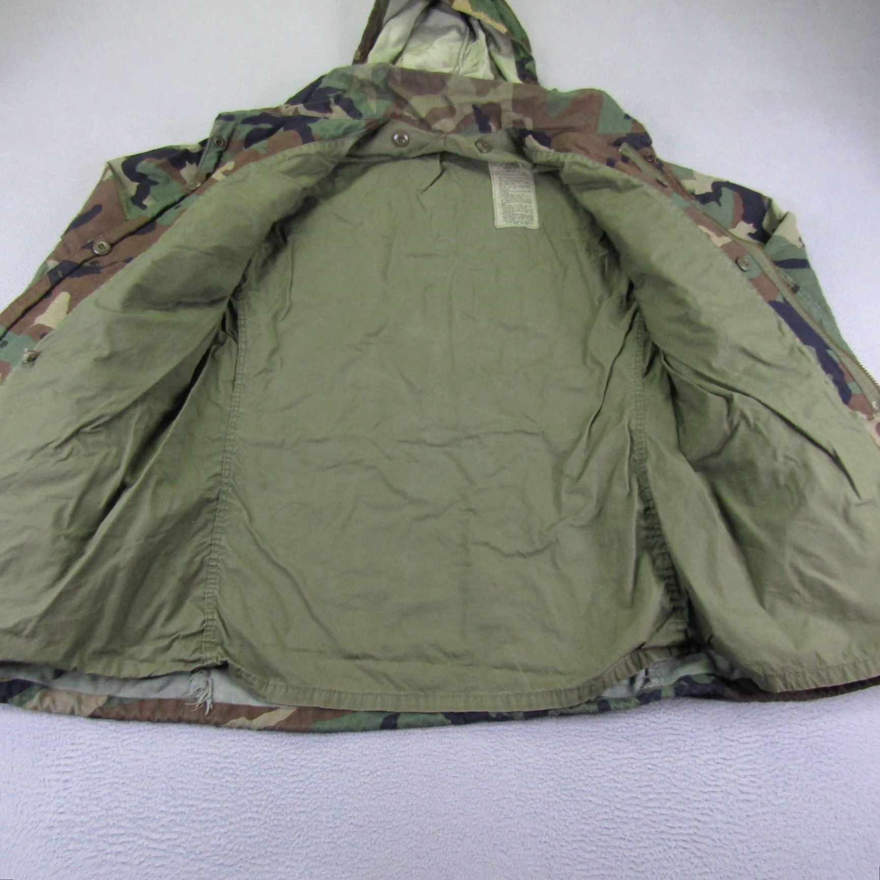 Vintage VINTAGE US Army Jacket Mens Medium Green Camo Cold Weather Field Coat 80s 1985 Size US M / EU 48-50 / 2 - 7 Thumbnail