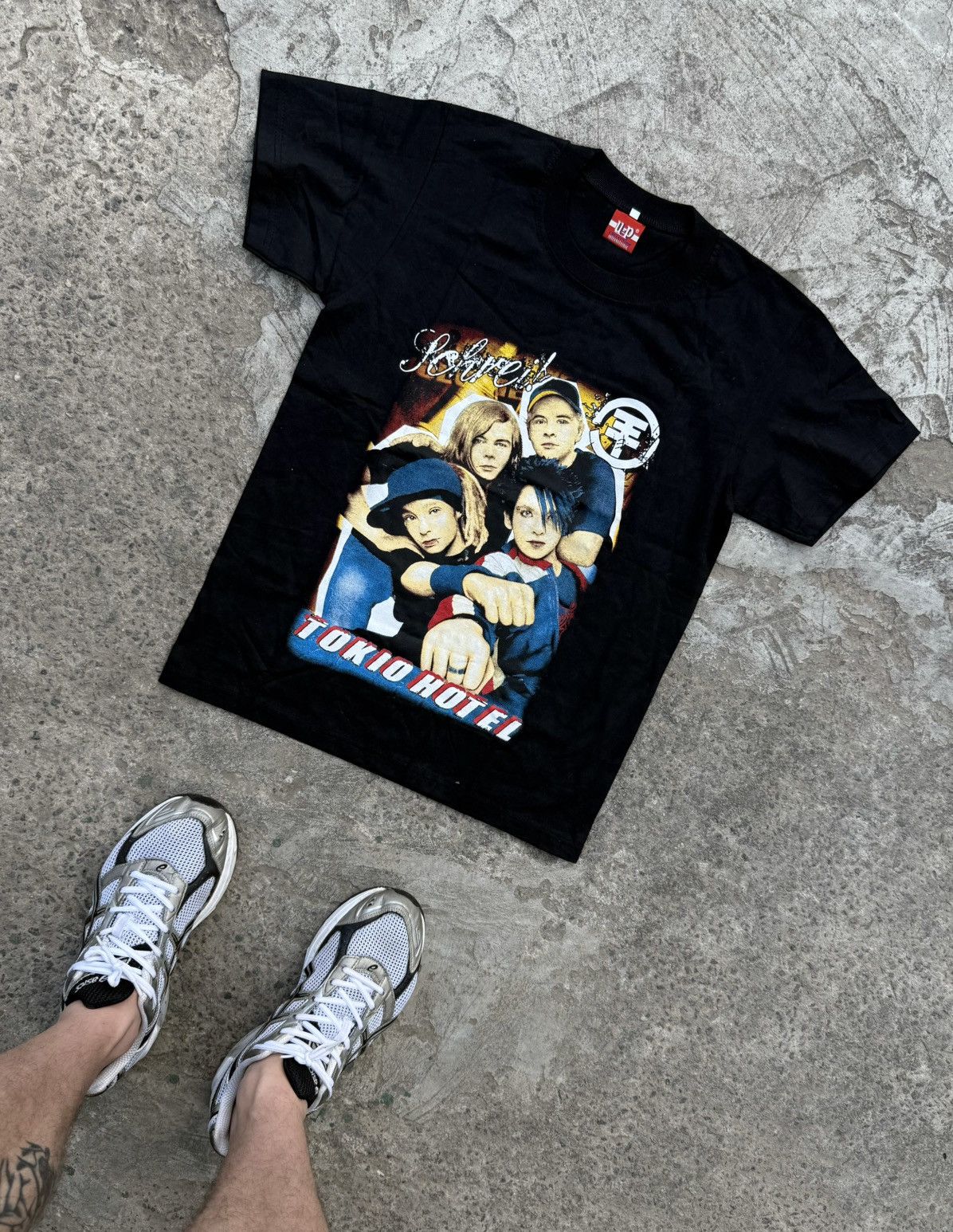 Band Tees Tokio Hotel Y2K Vintage Avant Garde Rare 00s Band T-shirt Size US M / EU 48-50 / 2 - 1 Thumbnail