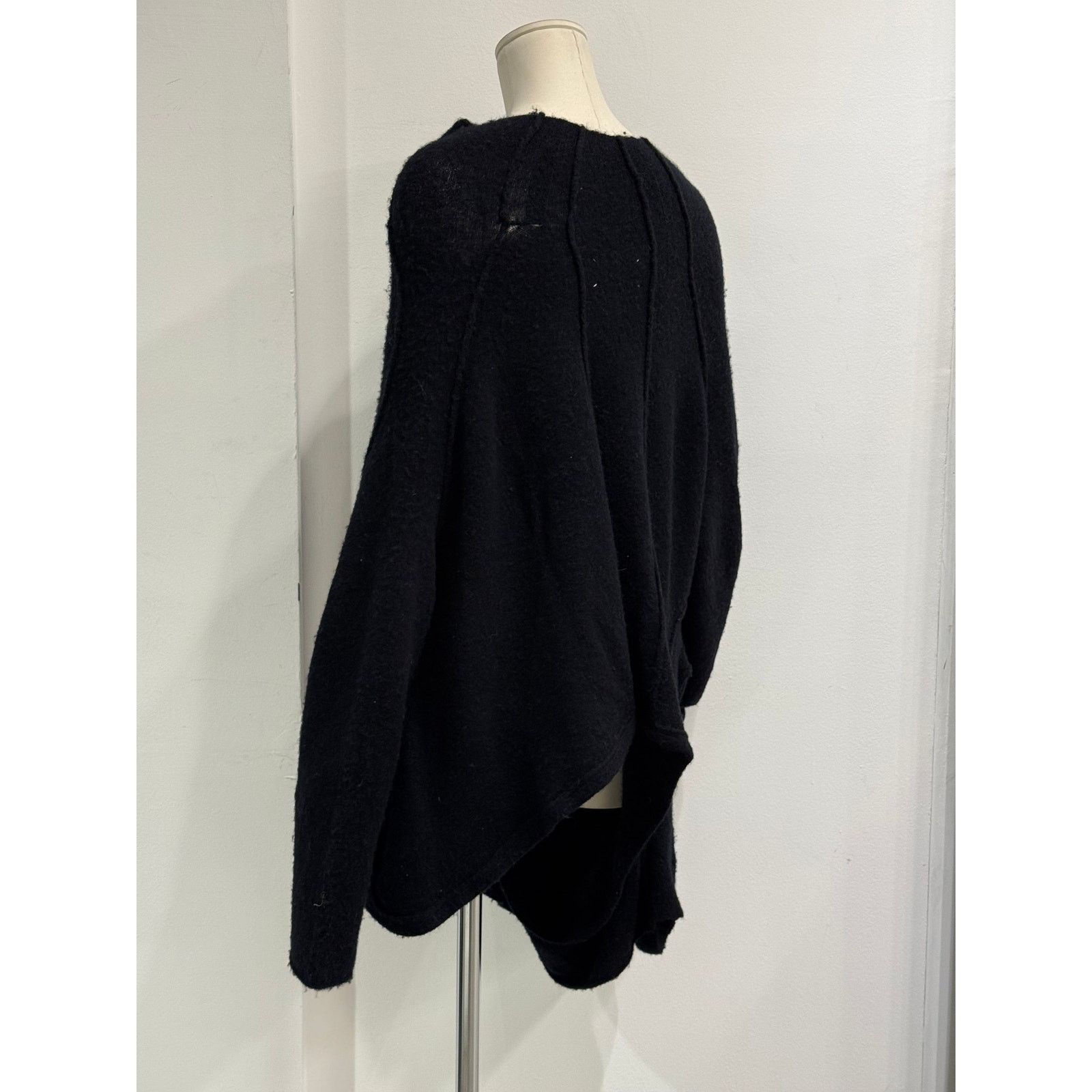 Maison Margiela 1990s Maison Margiela Miss Deanna asymmetrical cardigan Size ONE SIZE - 7 Thumbnail