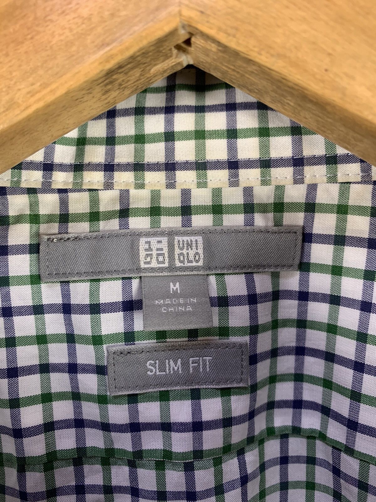 Japanese Brand × Uniqlo Steals! Uniqlo Slim Fit Button Up Shirt Small Checkered Size US M / EU 48-50 / 2 - 6 Thumbnail