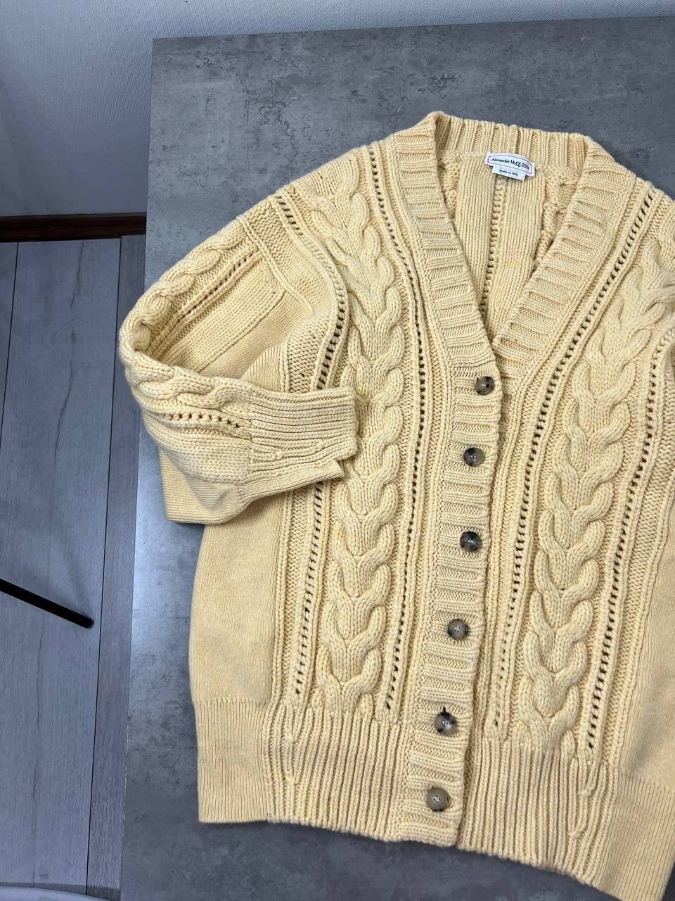 Alexander McQueen Alexander McQueen Jumper Womens Yellow Cable Wool 100% Size M / US 6-8 / IT 42-44 - 3 Thumbnail