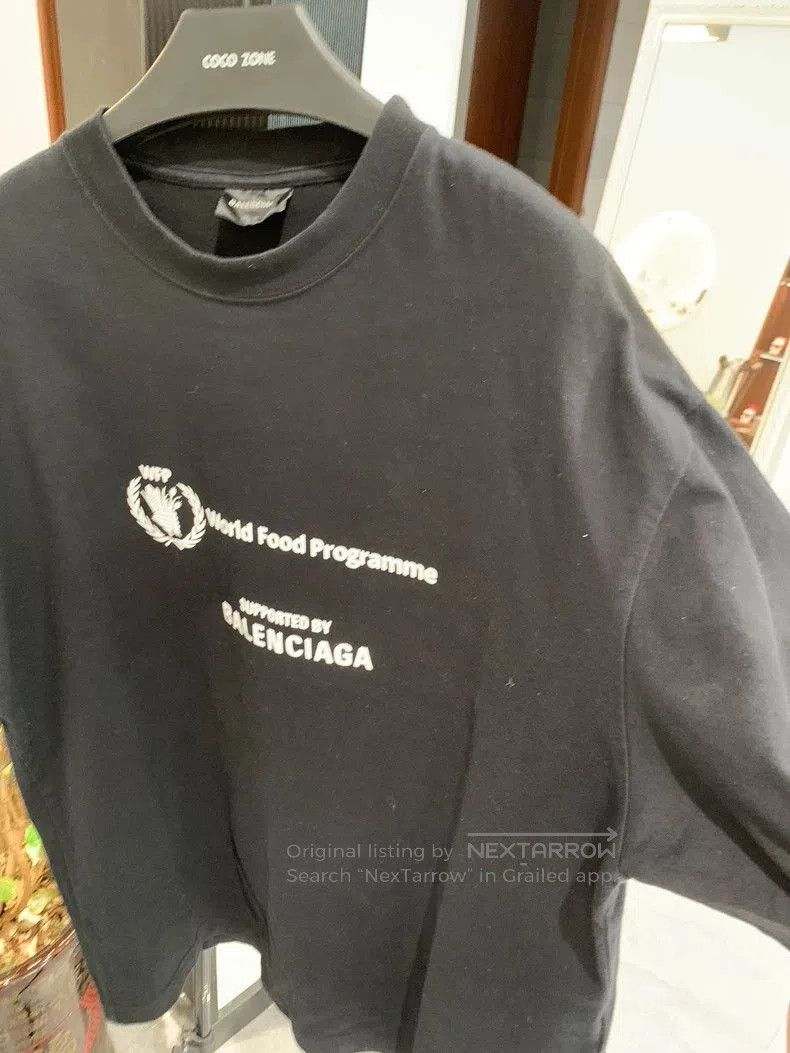 Balenciaga BALENCIAGA Black T-shirt. Size US M / EU 48-50 / 2 - 4 Thumbnail