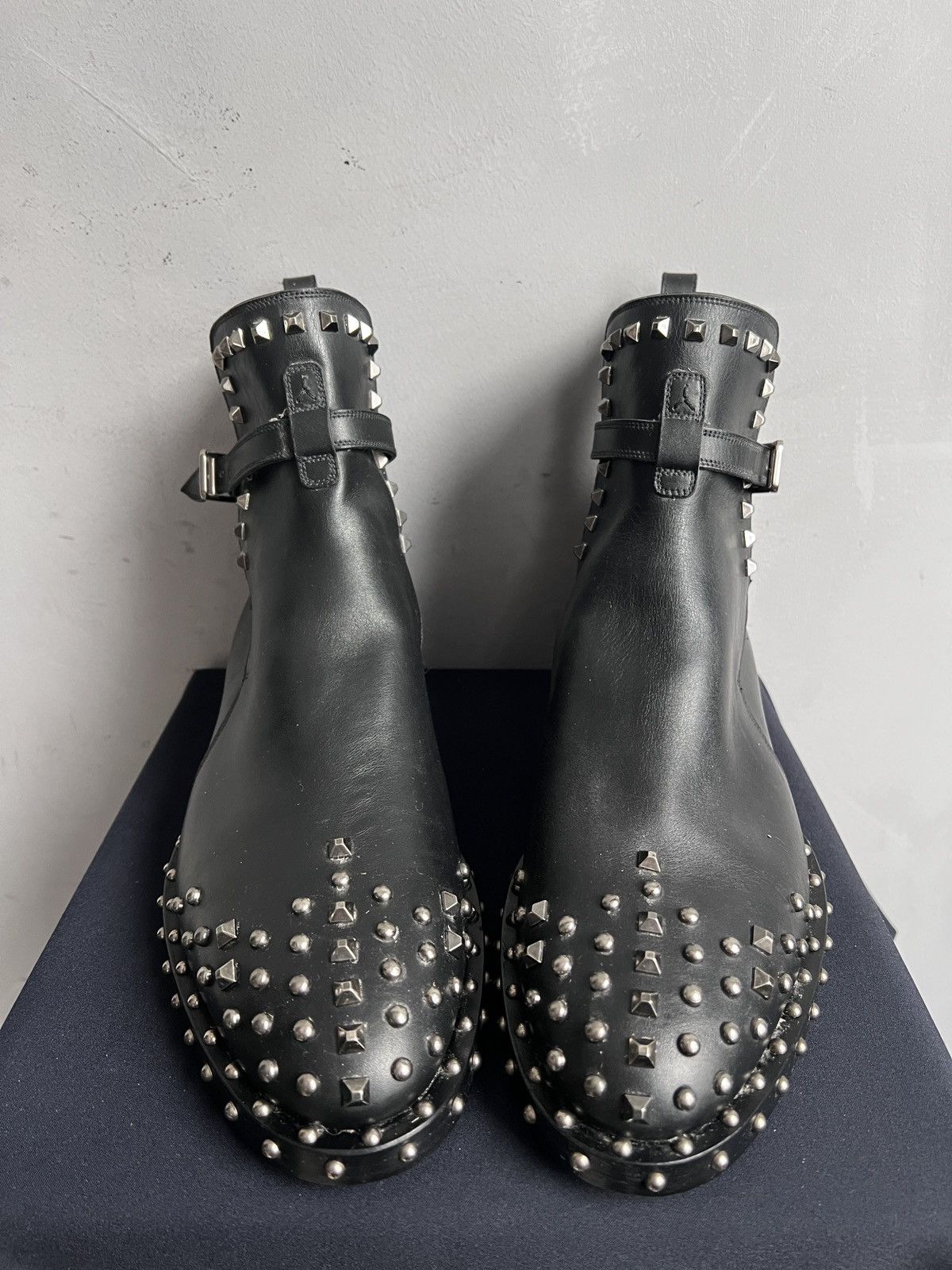 Bally Luxury✅✅studded archive Bally leather Chelsea boots Size US 10 / EU 43 - 6 Thumbnail
