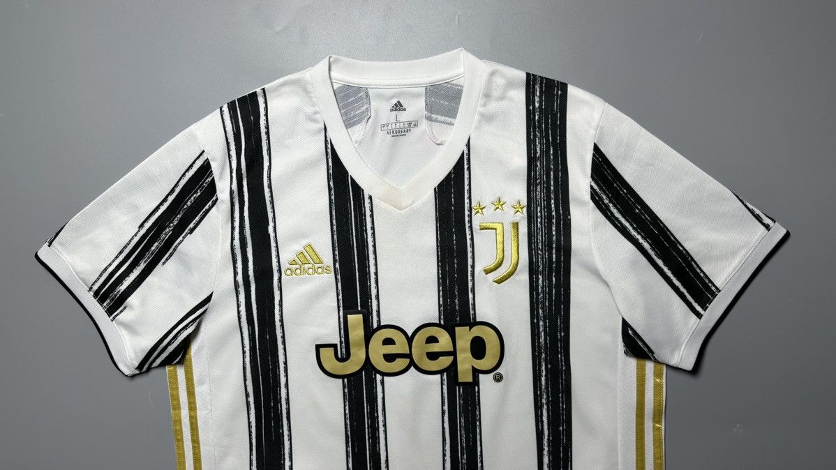 Vintage JUVENTUS ADIDAS 2020/2021 FOOTBALL HOME JERSEY #7 RONALDO Size US L / EU 52-54 / 3 - 3 Thumbnail