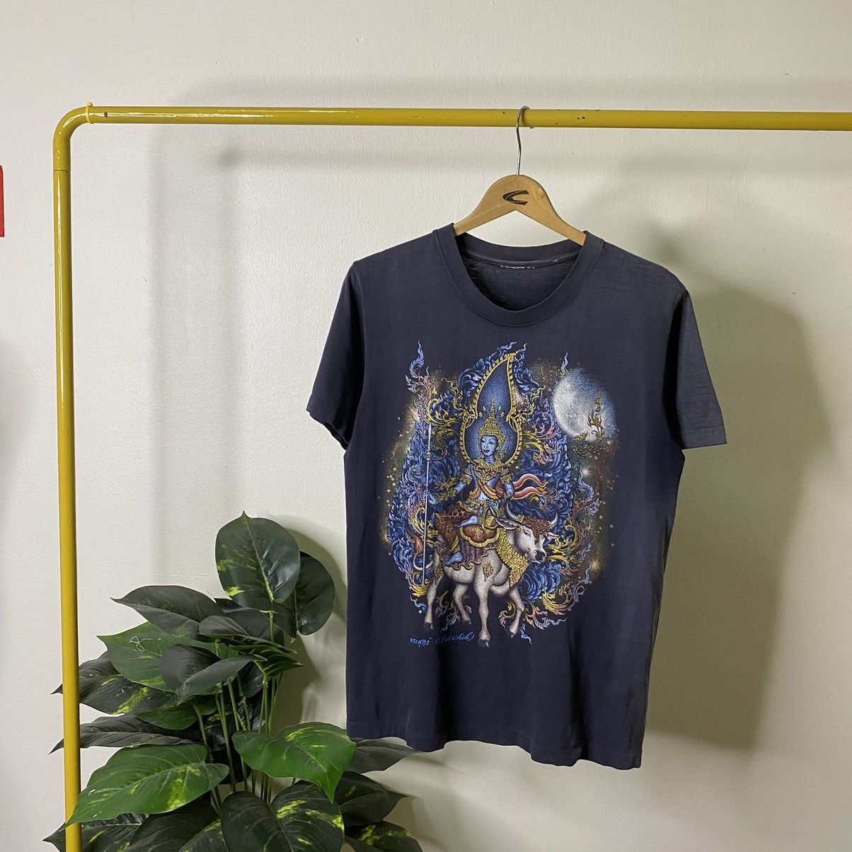 Affliction × Vintage Vintage 1990s Thai Fine Arts Affliction Design Faded Tee Size US M / EU 48-50 / 2 - 1 Thumbnail
