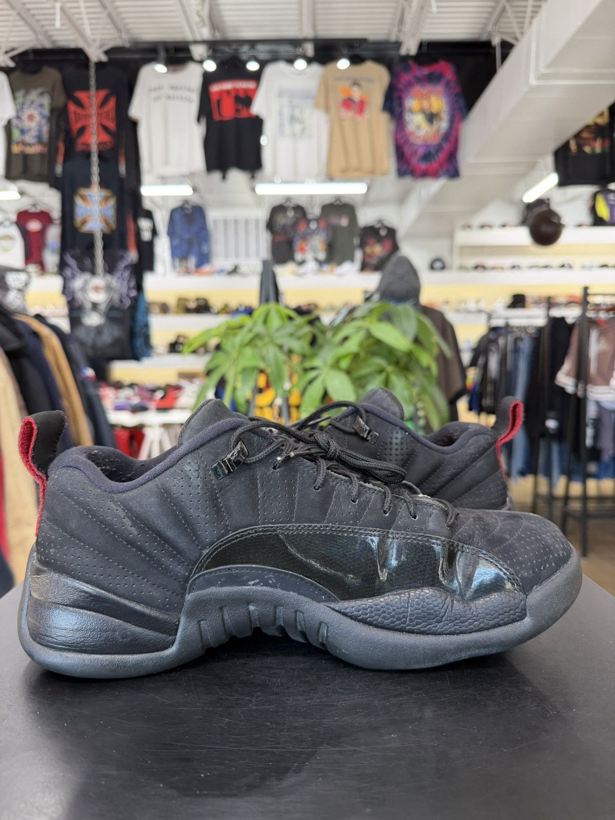 Jordan Brand Air Jordan 12 Low Black Patent Size 10 (2011) Size US 10 / EU 43 - 3 Thumbnail