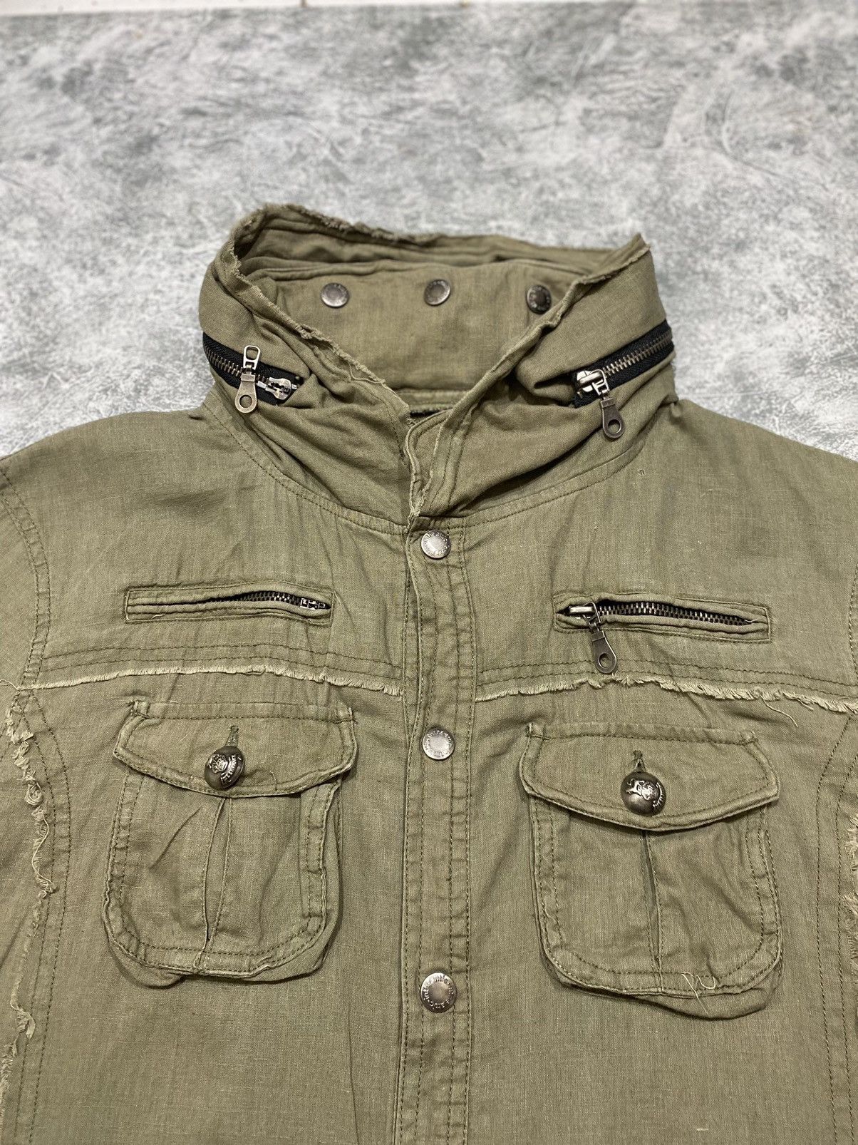 In The Attic In The Attic Vintage Bono Shirt Survives Size US M / EU 48-50 / 2 - 5 Thumbnail