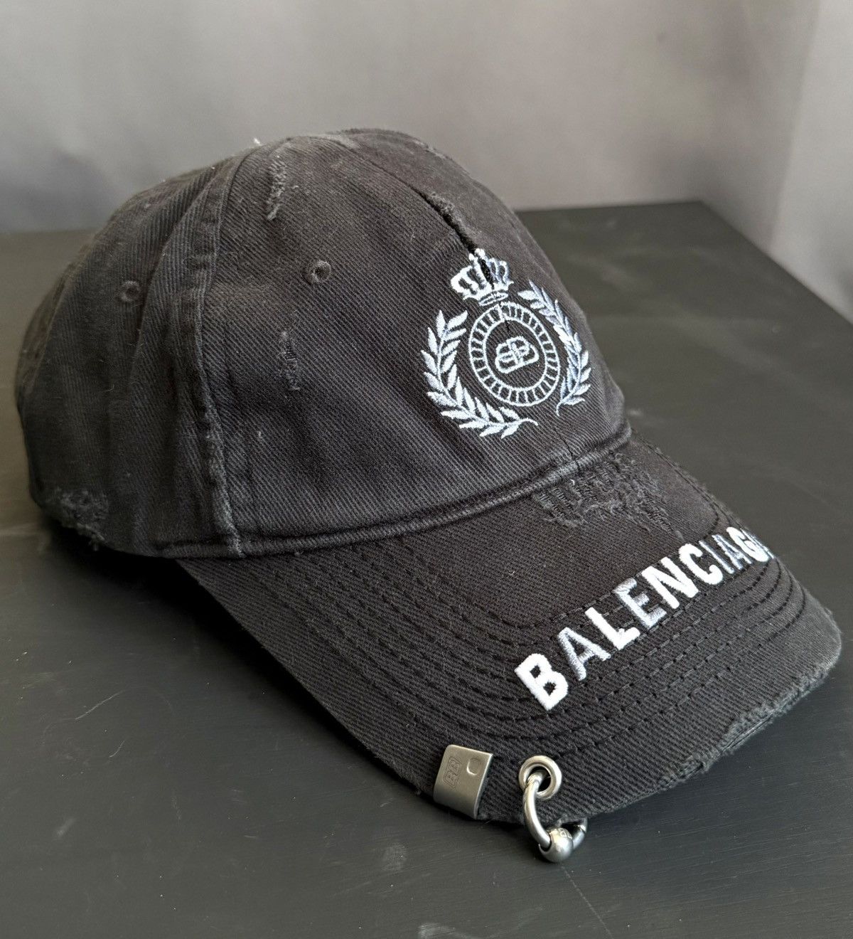 Balenciaga Balenciaga Pierced Cap Size ONE SIZE - 1 Thumbnail