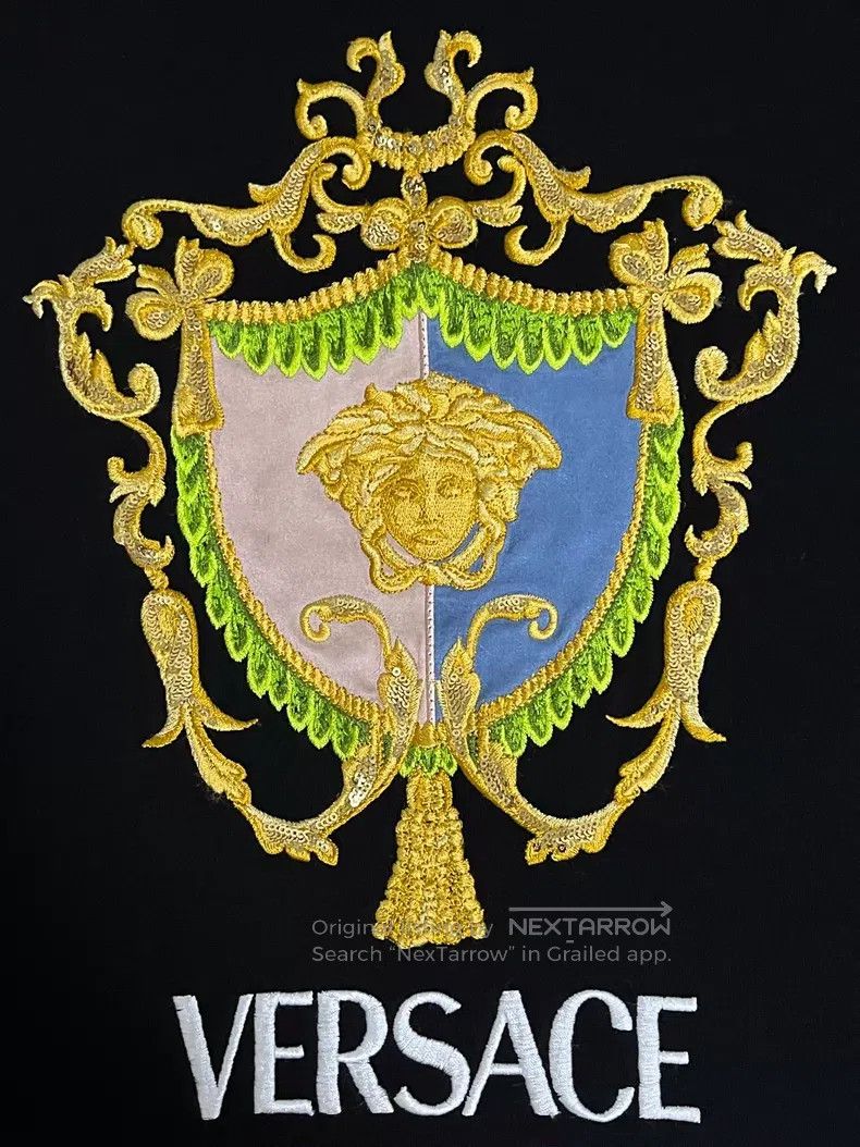 Versace Versace Embroidered T-shirt Size US M / EU 48-50 / 2 - 5 Thumbnail