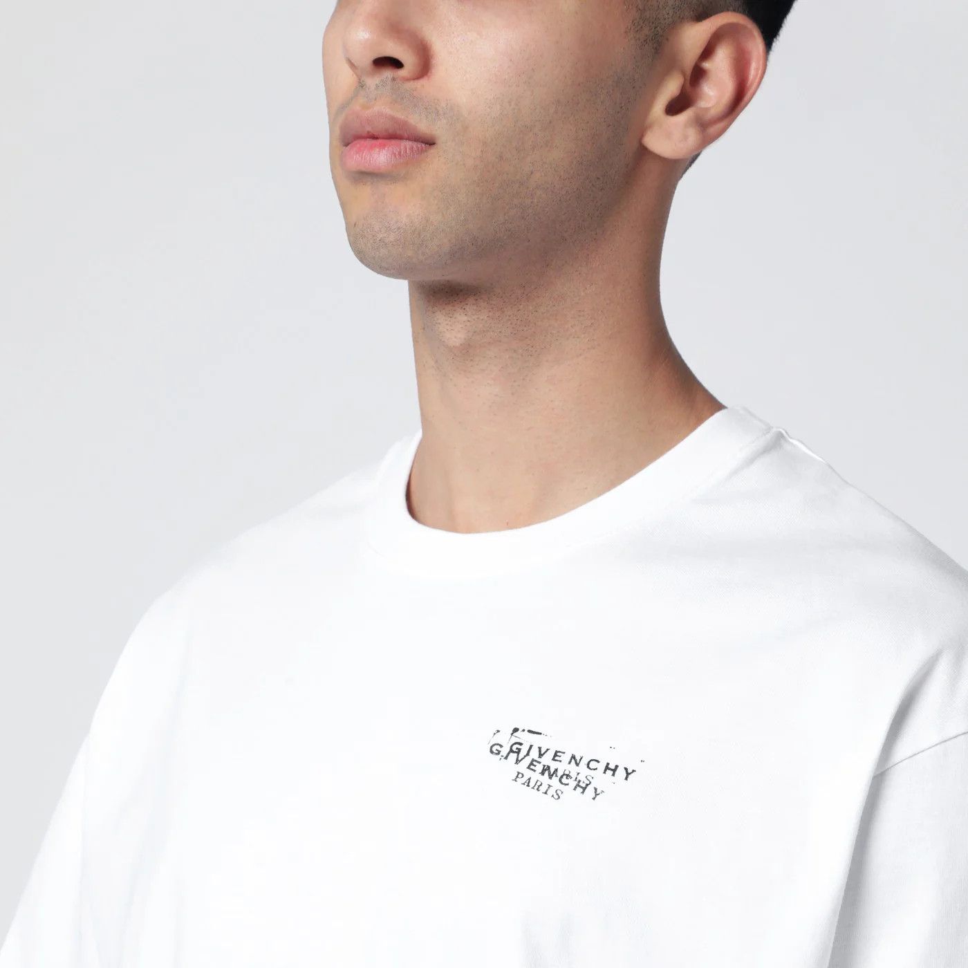 Givenchy o1d2blof0426 Cotton Logo Print Short Sleeve T-Shirt in White Size L / US 10 / IT 46 - 3 Thumbnail