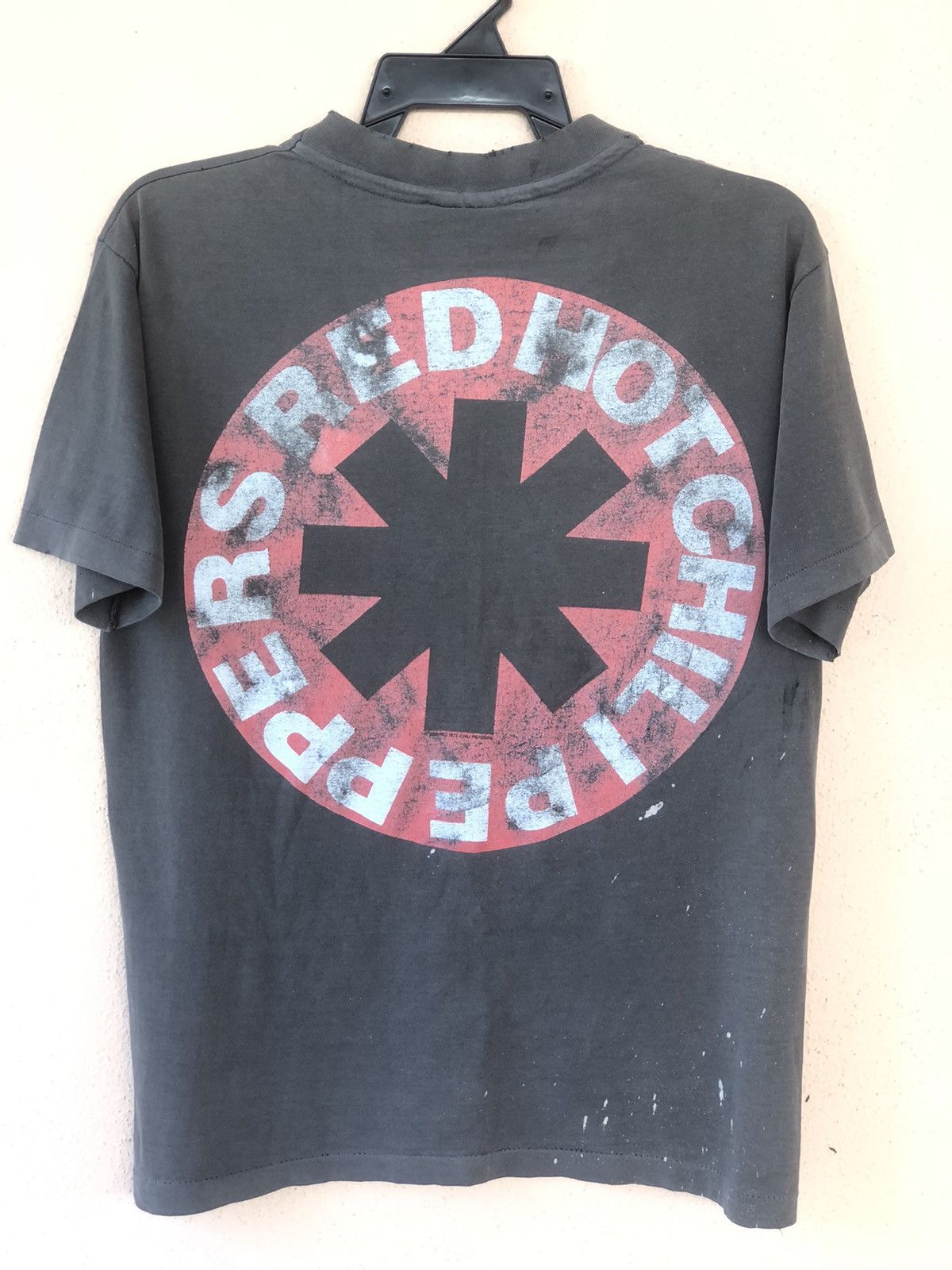 Band Tees × Vintage Vintage 90s Red Hot Chili Peppers Tatoo Women Size US M / EU 48-50 / 2 - 16 Thumbnail