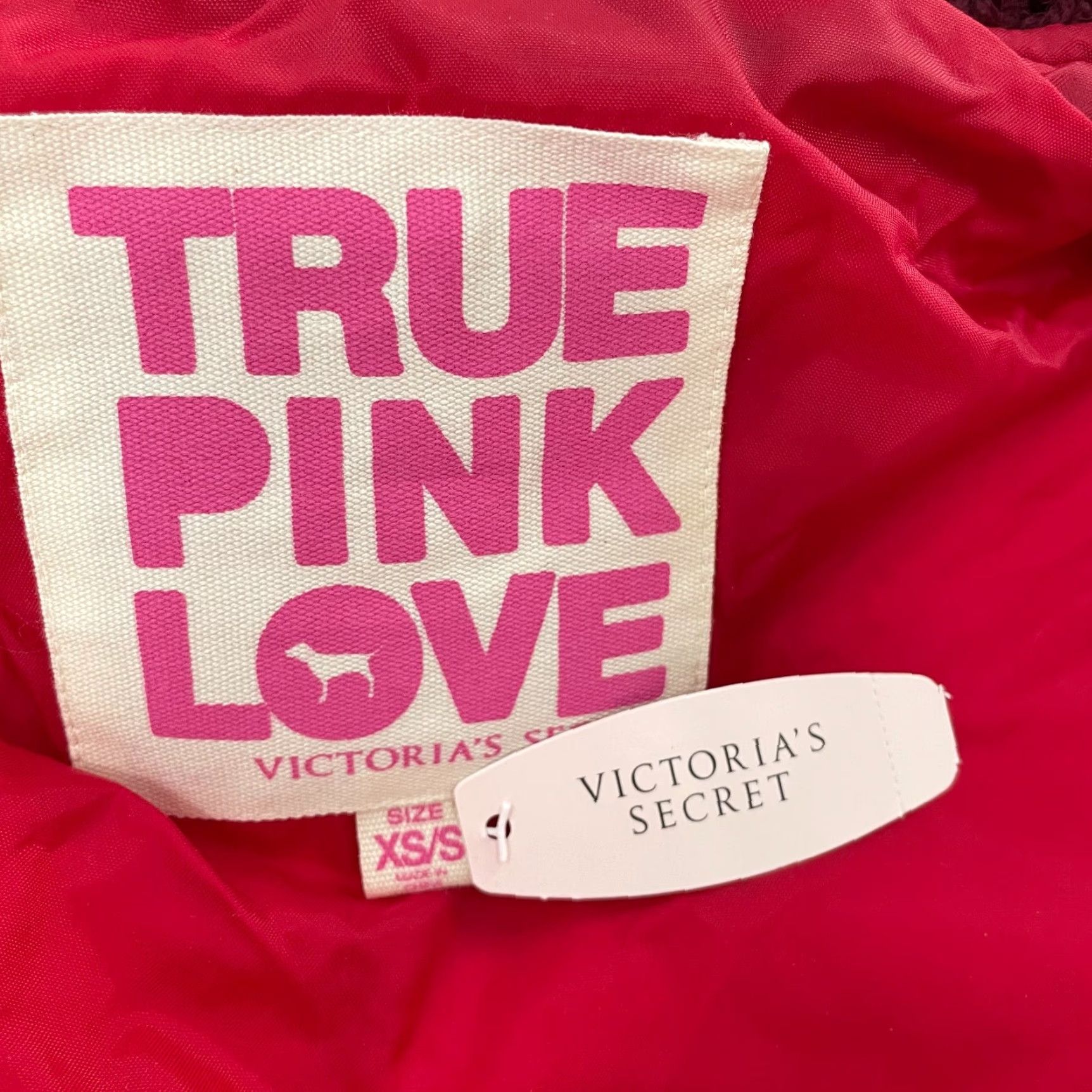 Victoria's Secret Victoria's Secret PINK Womens Vest XS/S Down Insulated Zip Puffer Love Red Casual Winter Size XS / US 0-2 / IT 36-38 - 6 Thumbnail