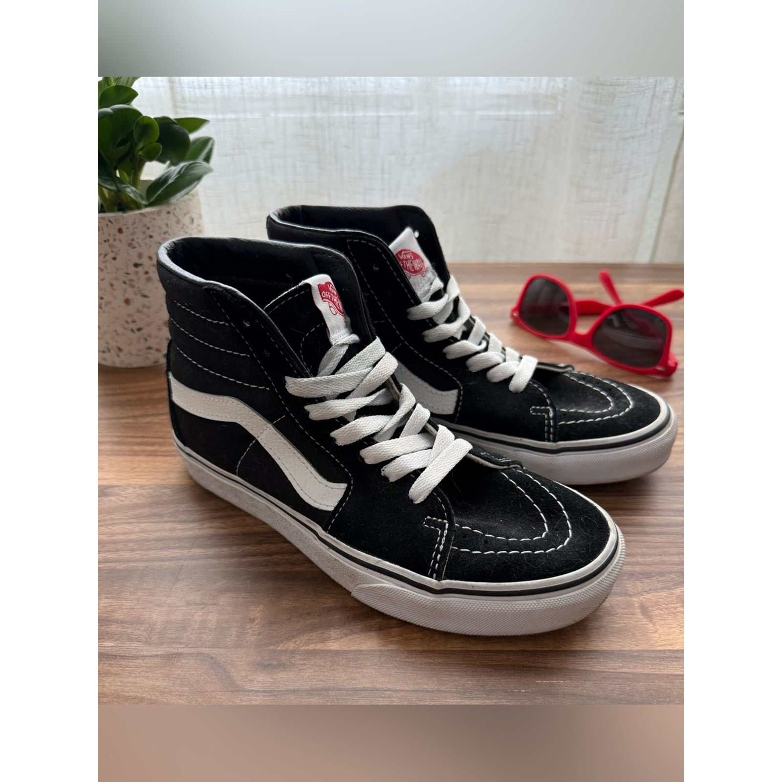 Vans Vans Black and White Sk8-Hi Shoe Size US 6.5 / IT 36.5 - 1 Thumbnail