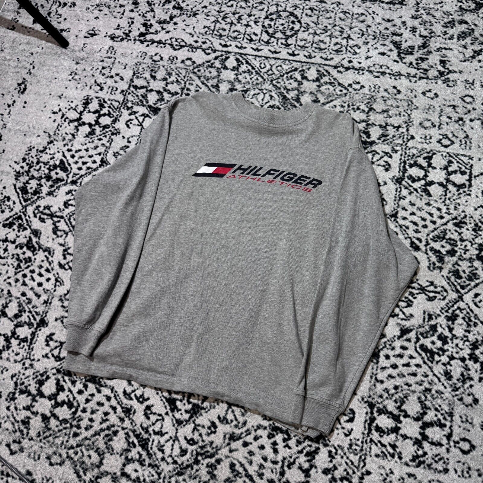 Tommy Hilfiger × Vintage Vintage Tommy Hilfiger Gray Cotton Crewneck Size S Logo Y2K Size US S / EU 44-46 / 1 - 2 Thumbnail