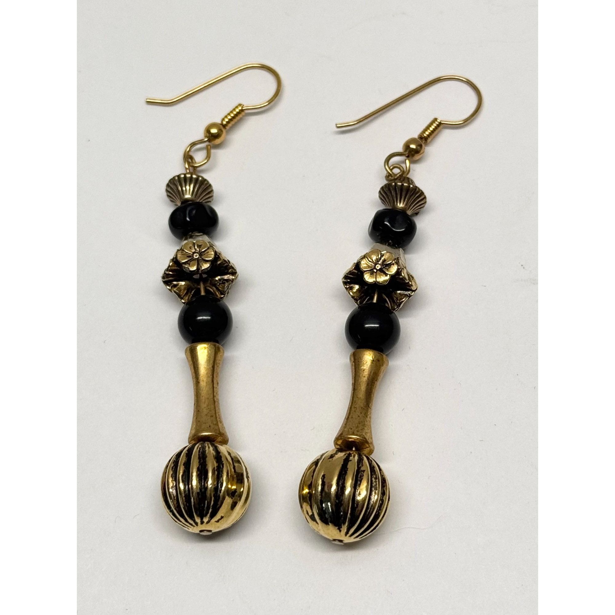 Vintage Vintage black and gold beaded dangle earrings Size ONE SIZE - 3 Thumbnail