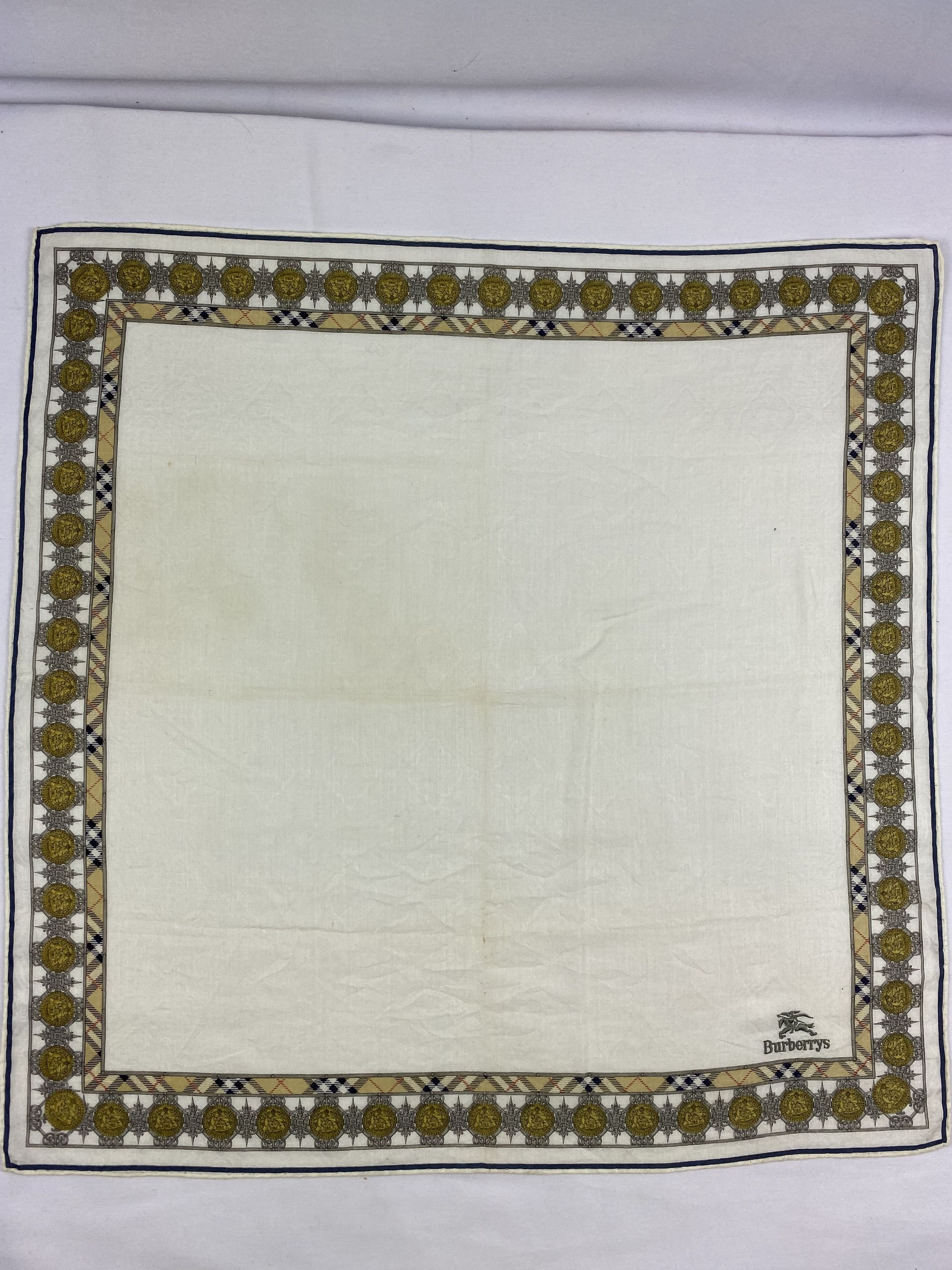 Burberry Burberry Handkerchief / Bandana / Neckerchief Size ONE SIZE - 3 Thumbnail