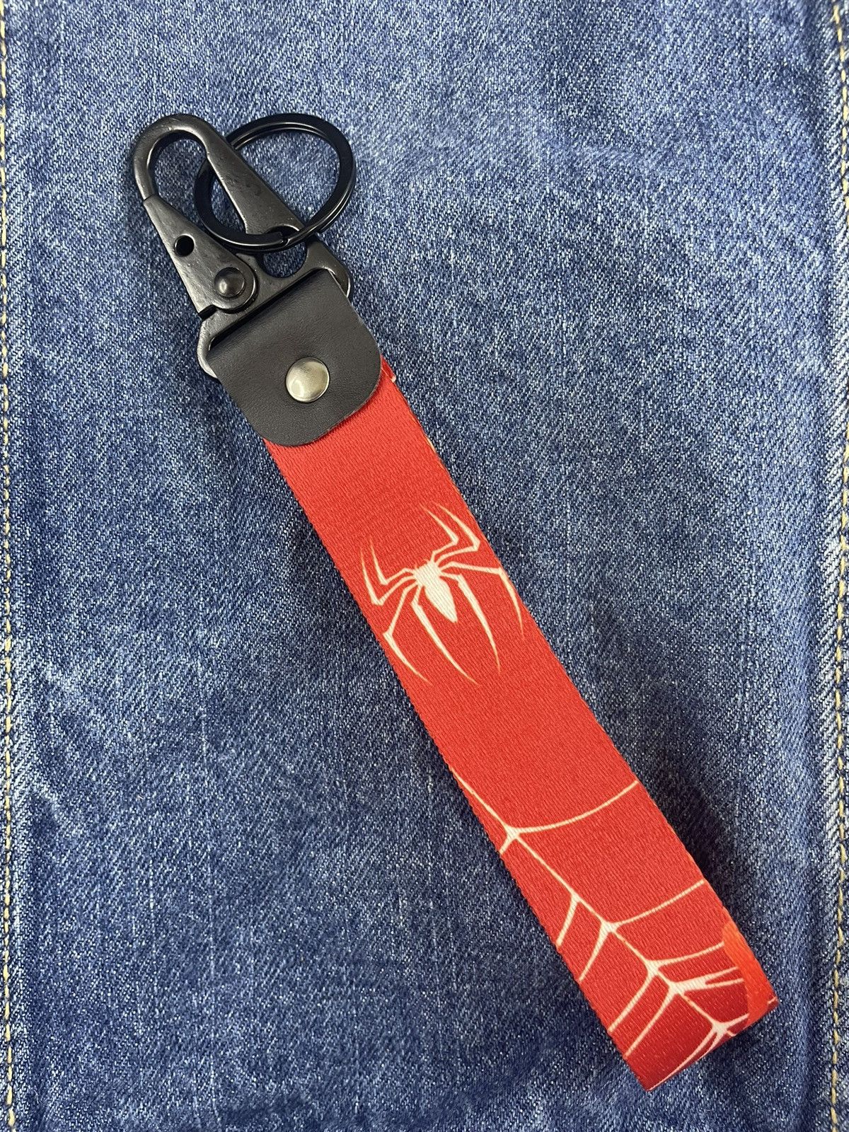 Other Spiderman Wristlet Keychain Size ONE SIZE - 2 Thumbnail