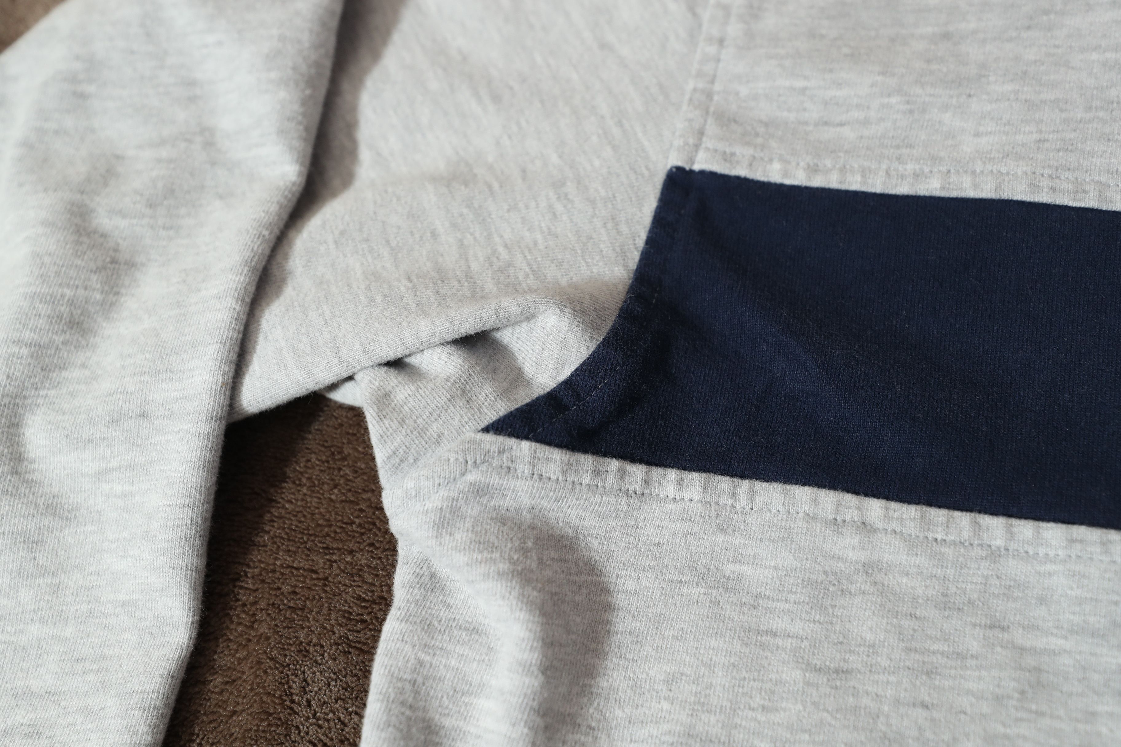 Nike Vintage Y2K Nike Mini Swoosh Long Sleeve (XXL) Size US XXL / EU 58 / 5 - 7 Thumbnail