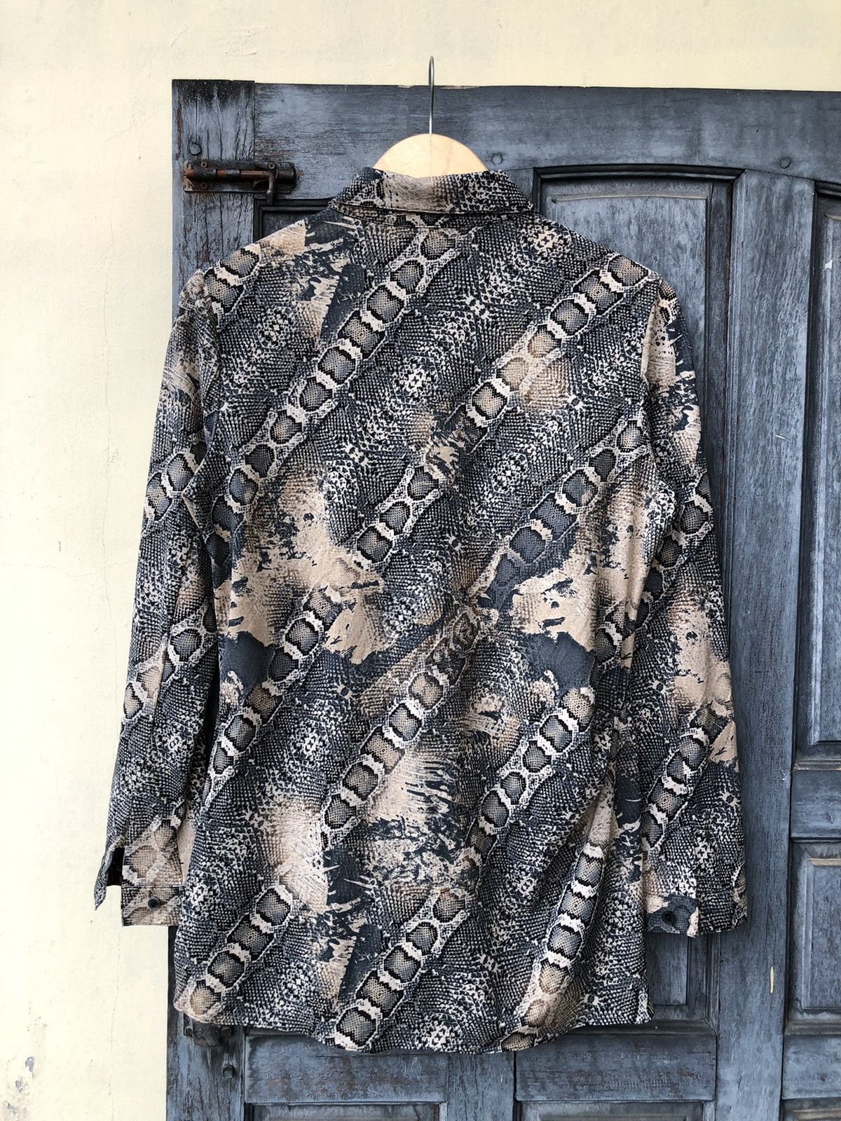 Vintage Demian Snake Skin Asian Style Korean & Japanese Vintage Size L / US 10 / IT 46 - 2 Thumbnail