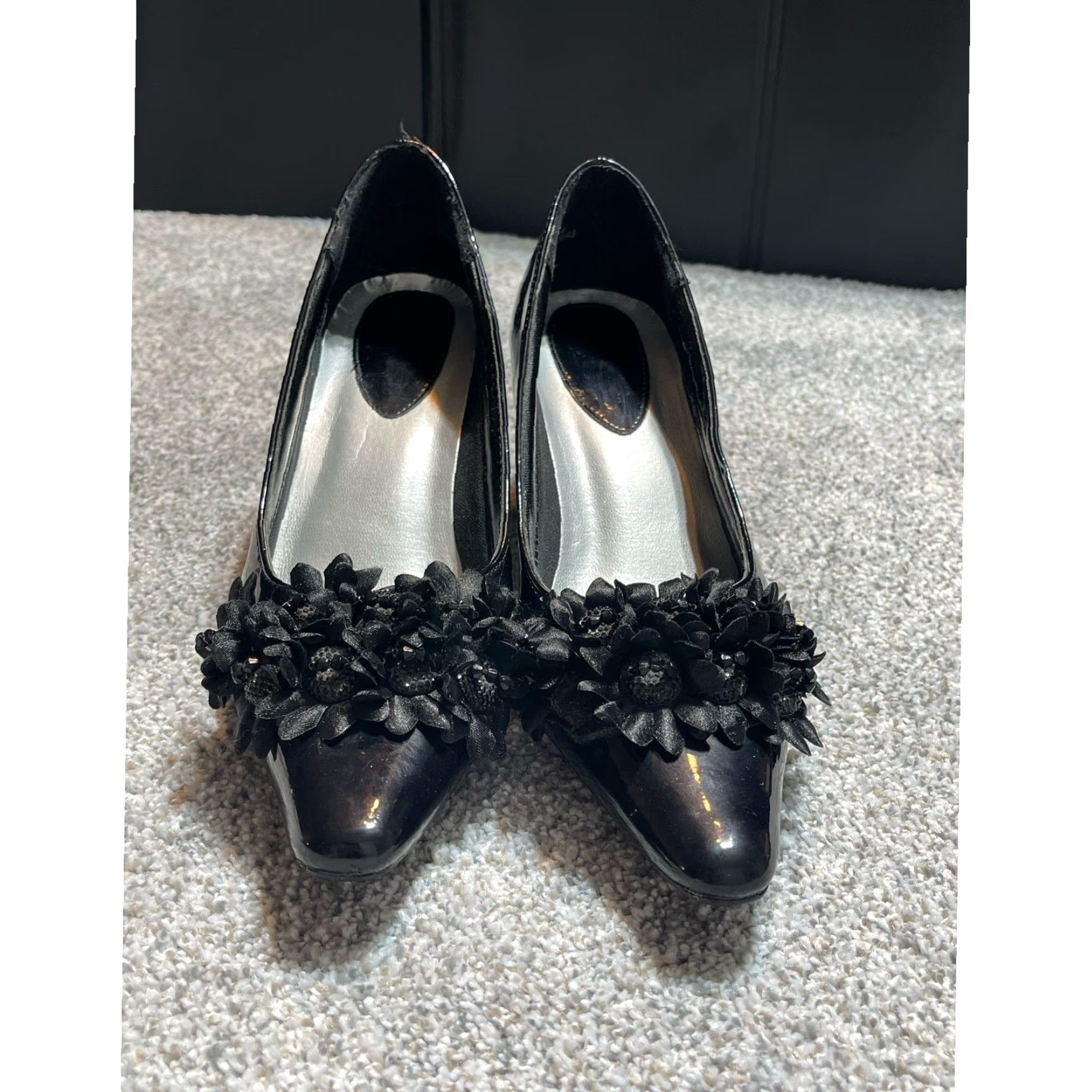 Vintage Silver Slipper Heels Pump 7 Women Dark Coquette Y2K Glam Goth Evening Formal Hoco Size US 7 / IT 37 - 3 Thumbnail