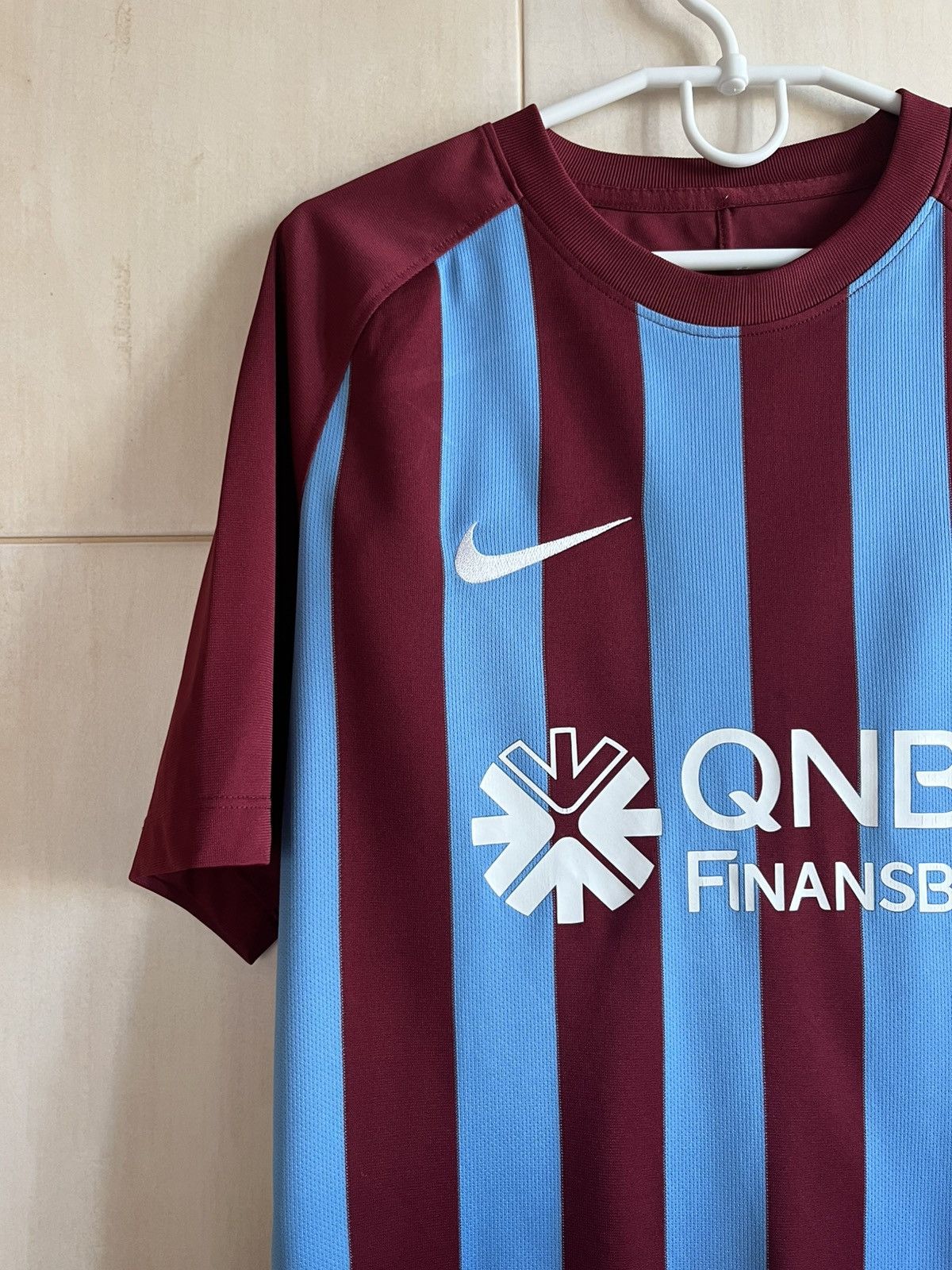 Nike × Vintage Trabzonspor Football Home Shirt 2016-17 Nike Burgundy Blue Size US S / EU 44-46 / 1 - 2 Thumbnail