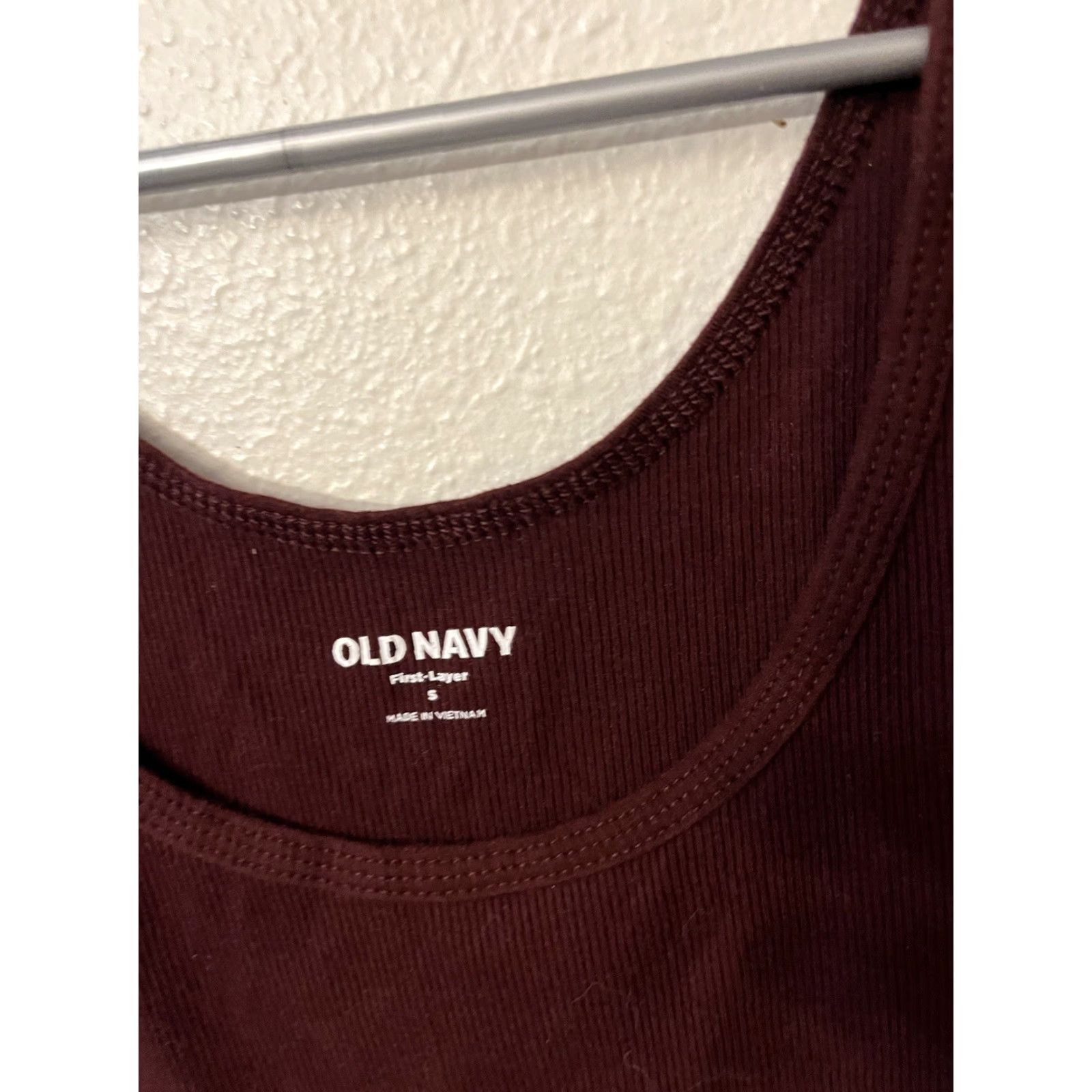 Old Navy Old Navy Tank Top Women's Round Neck Cotton Slim S Red Tank Top Size S / US 4 / IT 40 - 2 Thumbnail
