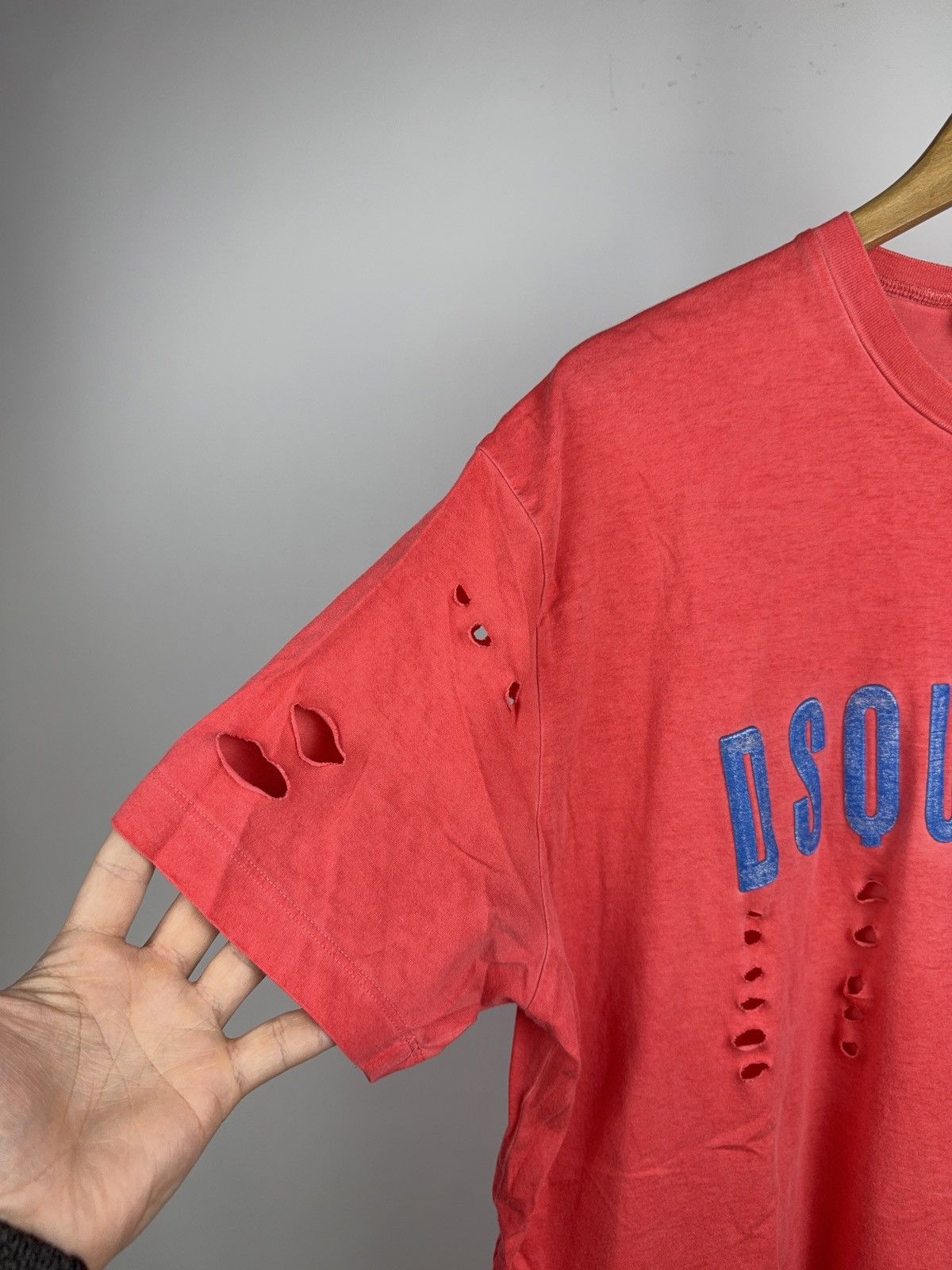 Dsquared2 Crazy ☄️ DSQUARED2 Distressed Logo T Shirt Made In Italy Size US XL / EU 56 / 4 - 4 Thumbnail