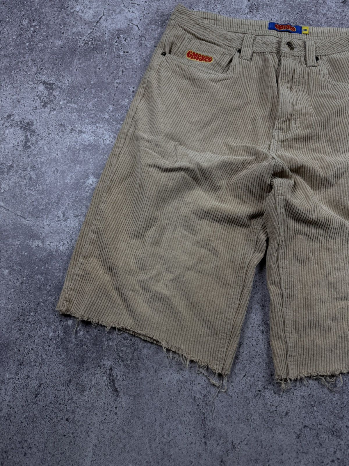 Empyre VINTAGE EMPYRE DISTRESSED BAGGY CORDUROY SHORTS JAPANESSE Size US 30 / EU 46 - 5 Thumbnail