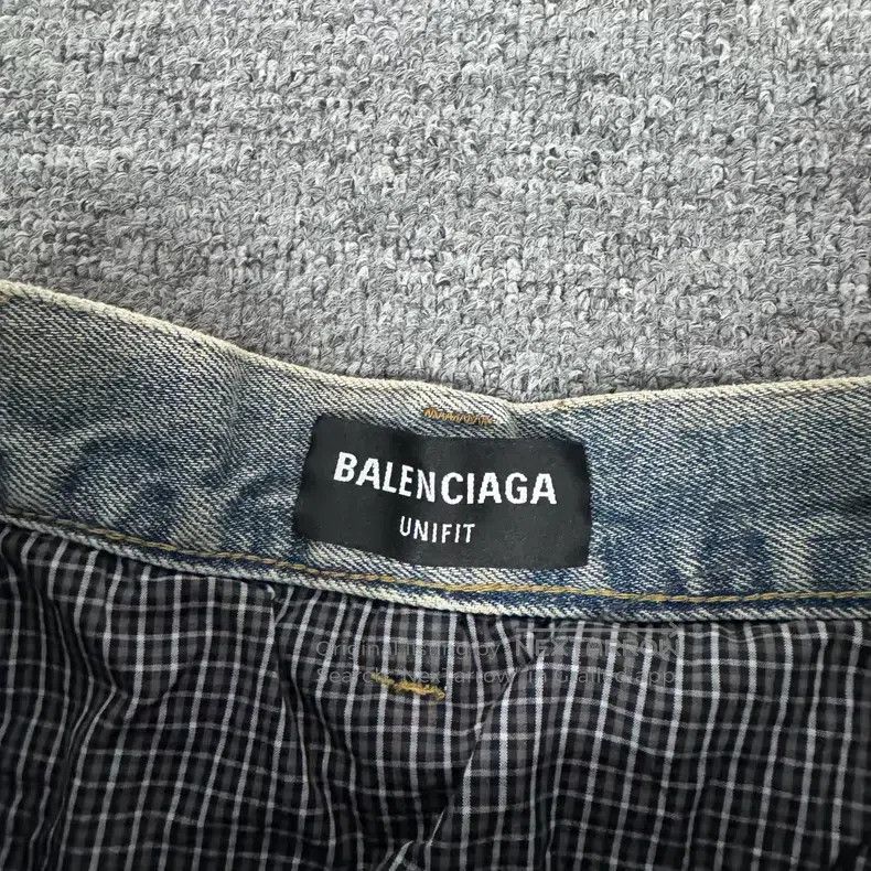 Balenciaga Balenciaga size XS Big Destroyed Plaid Lined Denim Pants Size US 27 - 5 Thumbnail