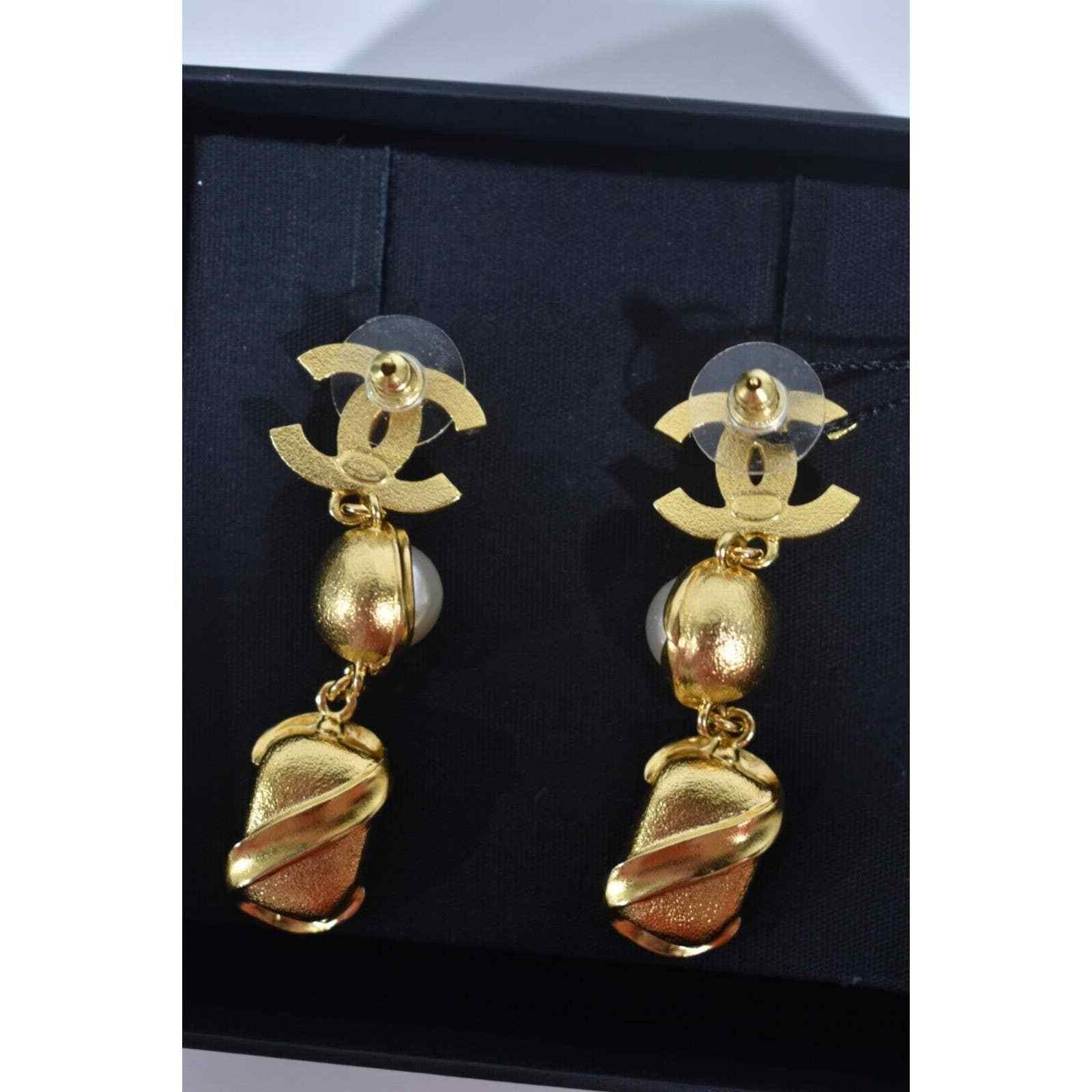 Chanel Chanel Pearl White Crystal Dangle Drop Statement Earrings Size ONE SIZE - 12 Thumbnail