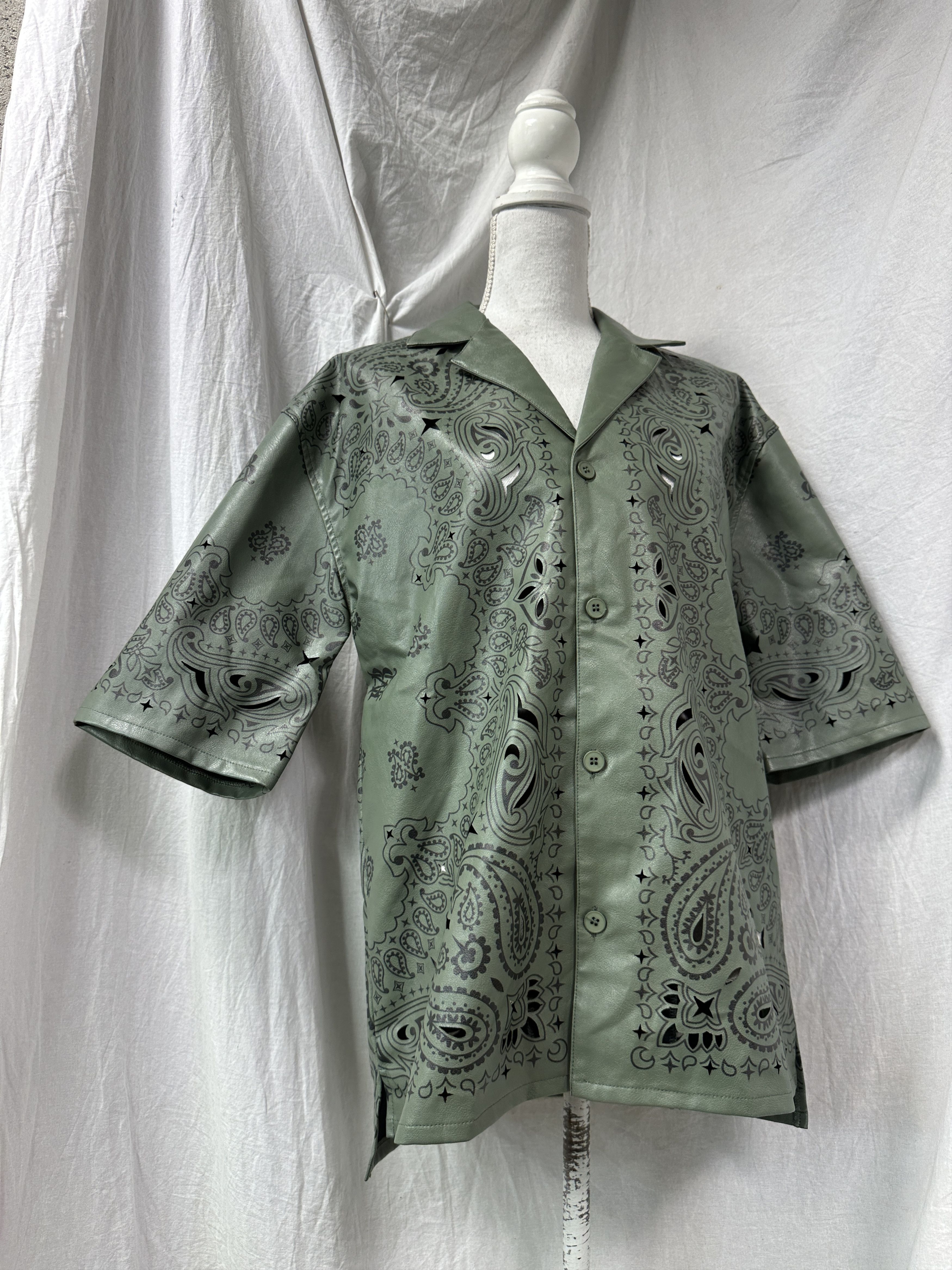 Vintage Vintage Casual Streetwear Faux Leather Shirt Y2K !NEW! Size US M / EU 48-50 / 2 - 1 Thumbnail