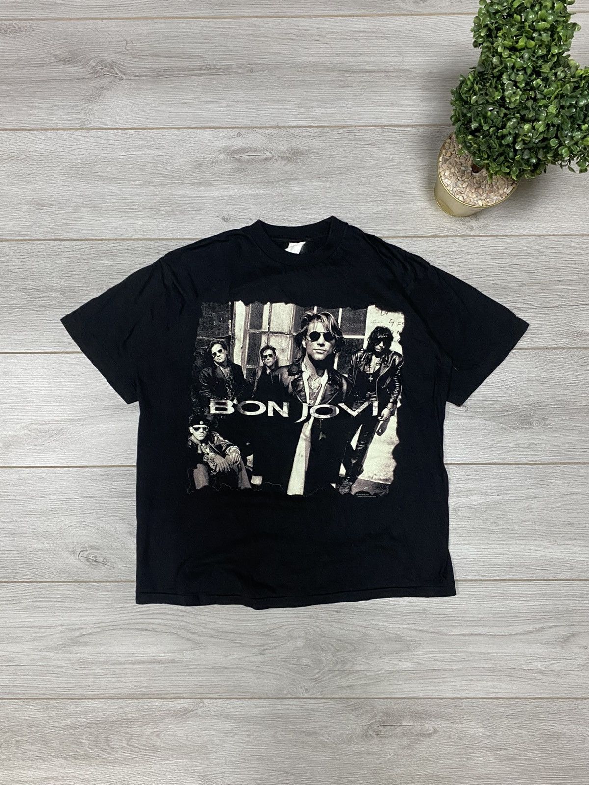 Bon Jovi Vintage Bon Jovi 1992 “Keep The Faith” Graphic T-shirt Size US L / EU 52-54 / 3 - 1 Thumbnail