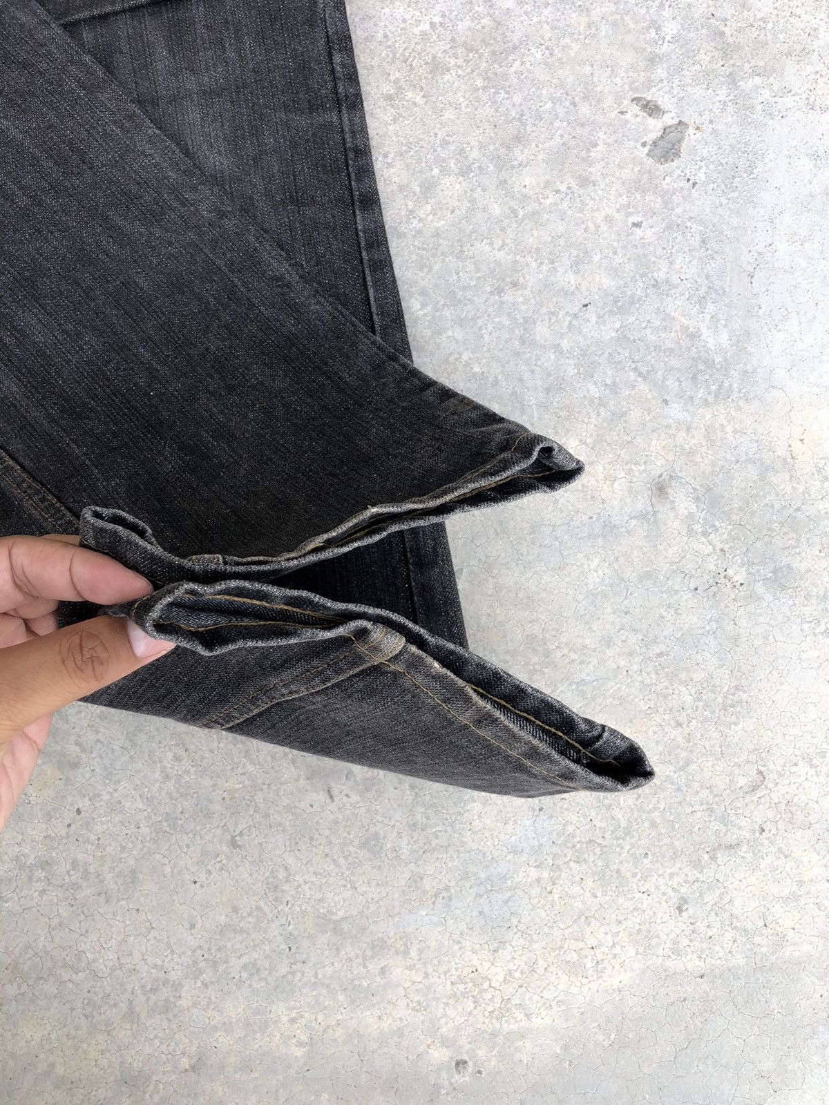 PPFM PPFM Distressed Jeans Slim Cut Size US 33 - 13 Thumbnail