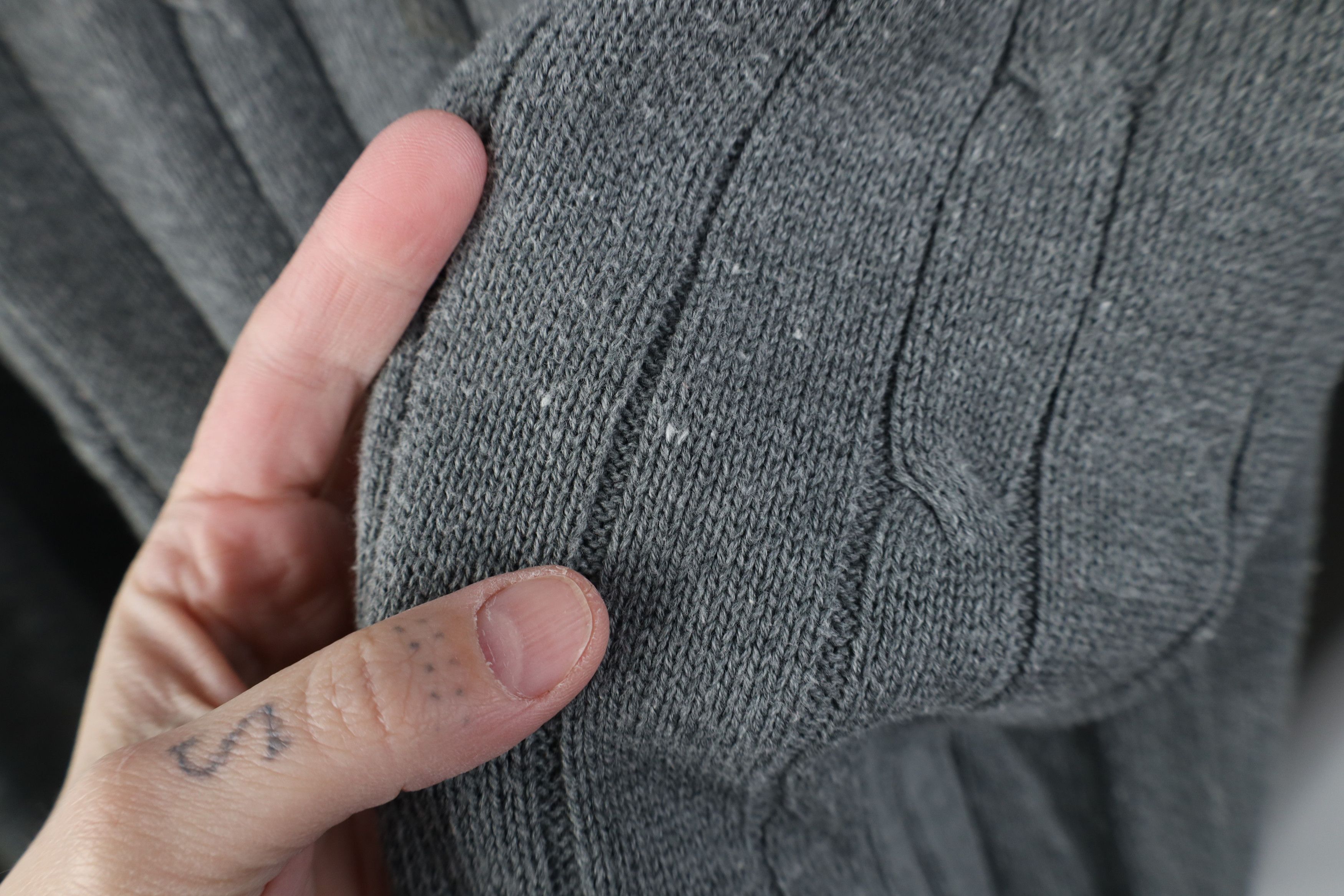 Vintage Vintage 90s Streetwear Cable Knit Crewneck Sweater Gray Size US XL / EU 56 / 4 - 5 Thumbnail