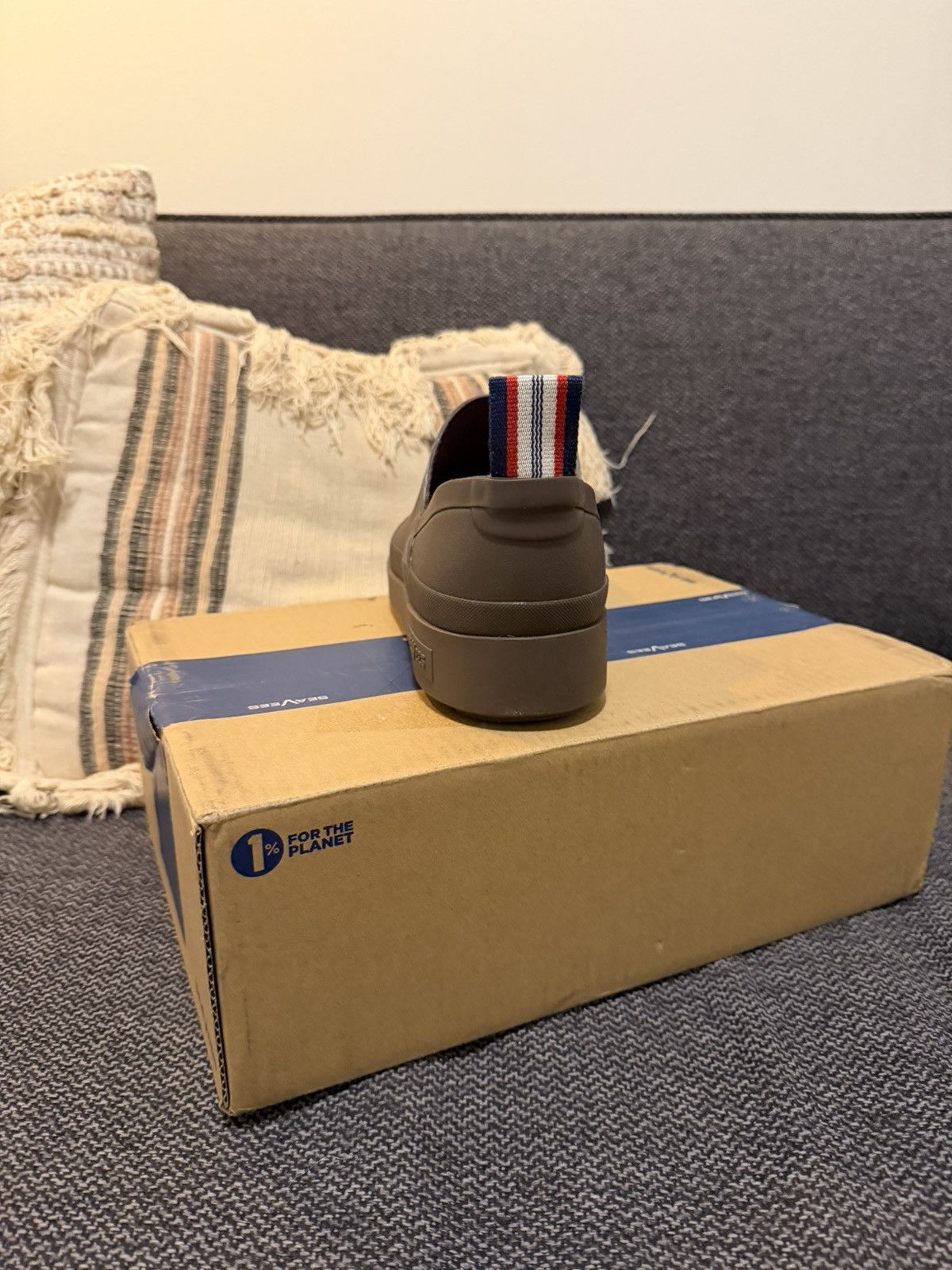 SeaVees Brand New SeaVees Brown Clogs Size US 10 / EU 43 - 4 Thumbnail