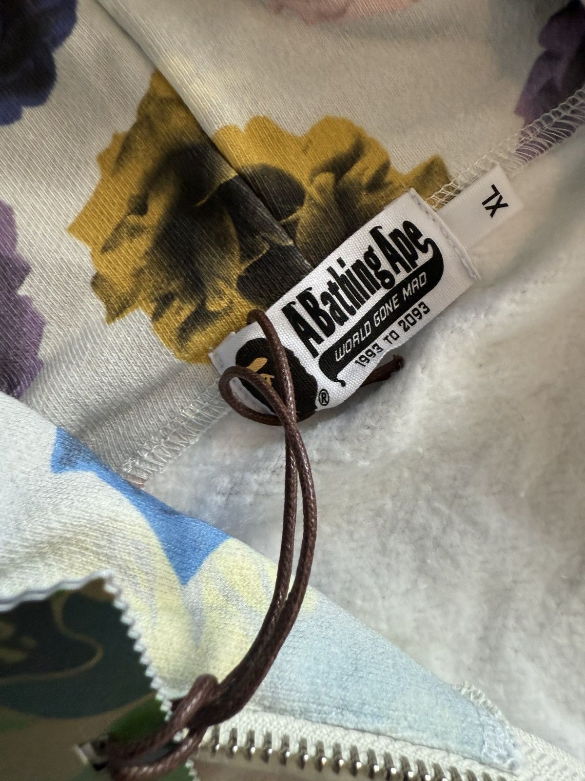 Bape Bape Ivory Floral Camo Shark Full Zip Size US XL / EU 56 / 4 - 10 Thumbnail