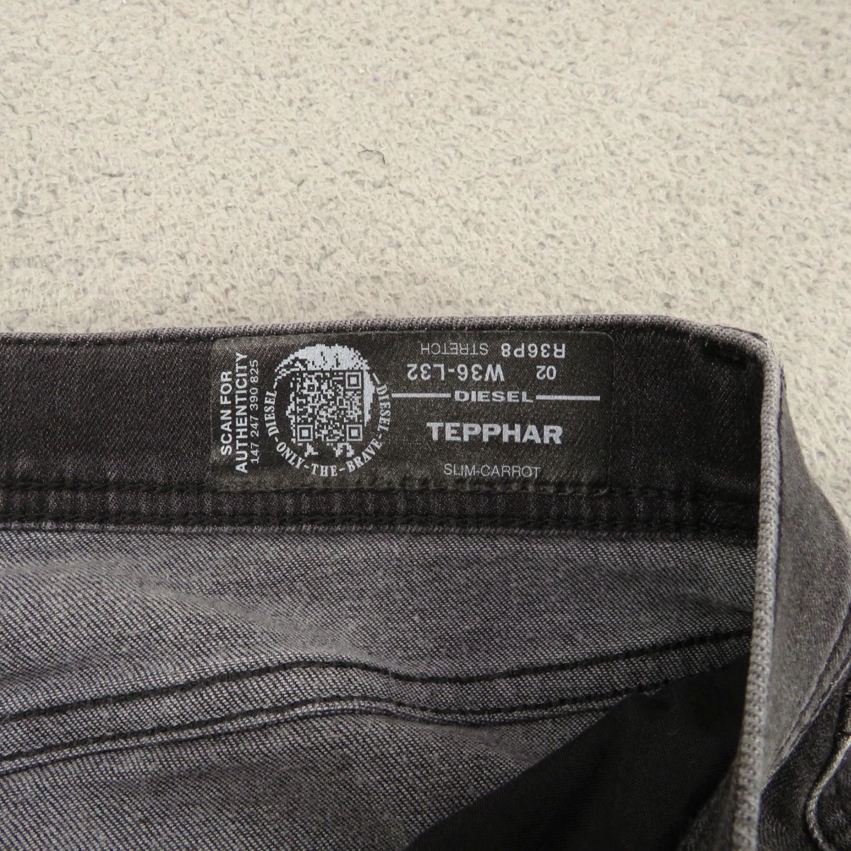 Diesel Diesel Jeans Mens Slim 36x32 Tepphar Stretch Carrot Blue Wash 5-Pocket Denim Distressed Size US 36 / EU 52 - 5 Thumbnail