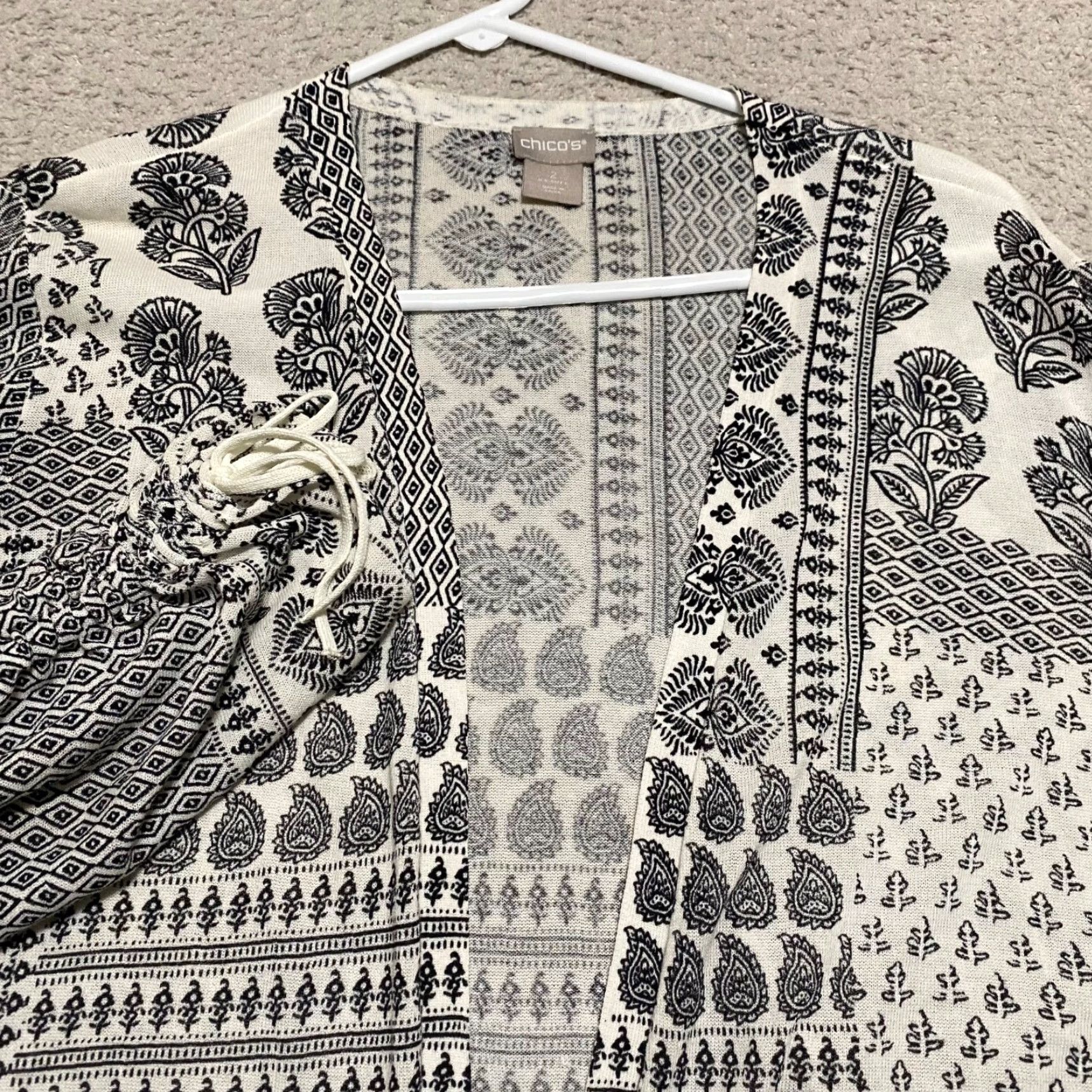 Vintage Chico’s Womens L Sweater Black Paisley Open Front Ruched Cuff Cardigan Knit Lightweight L/S Size L / US 10 / IT 46 - 2 Thumbnail