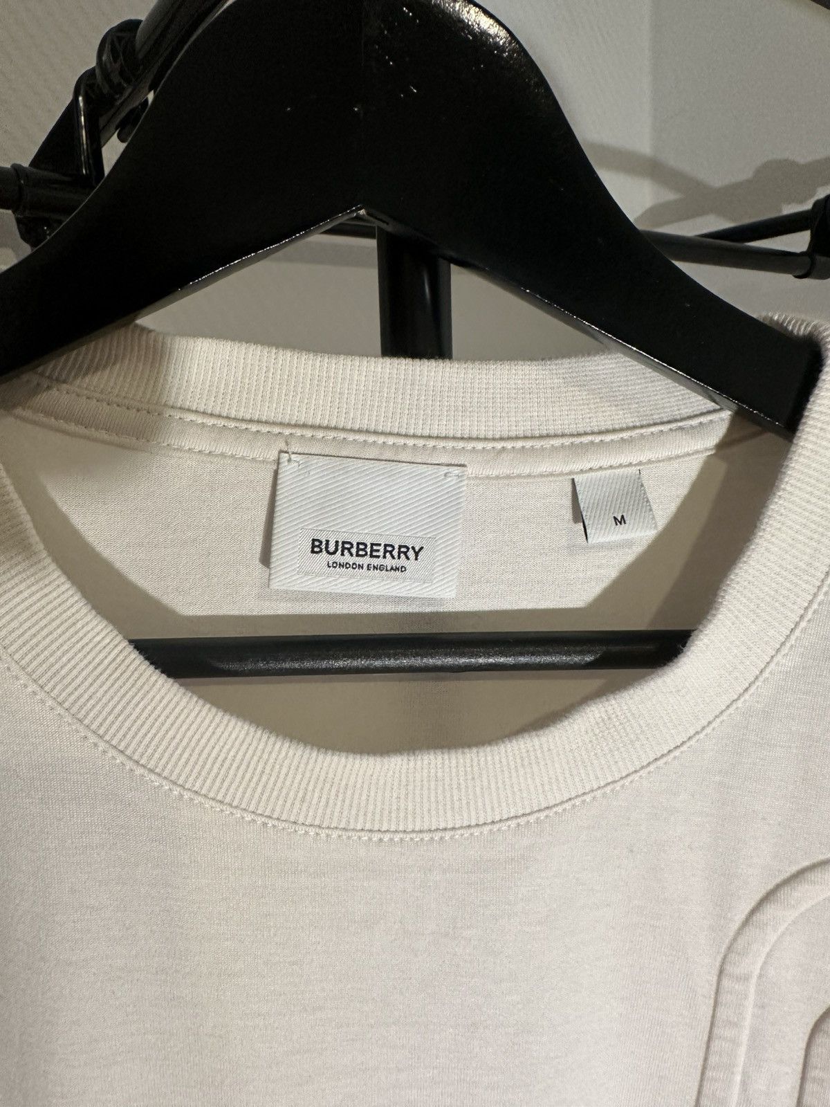 Burberry Burberry White 3D Logo Applique T-Shirt — Oversized Branding Size US M / EU 48-50 / 2 - 3 Thumbnail