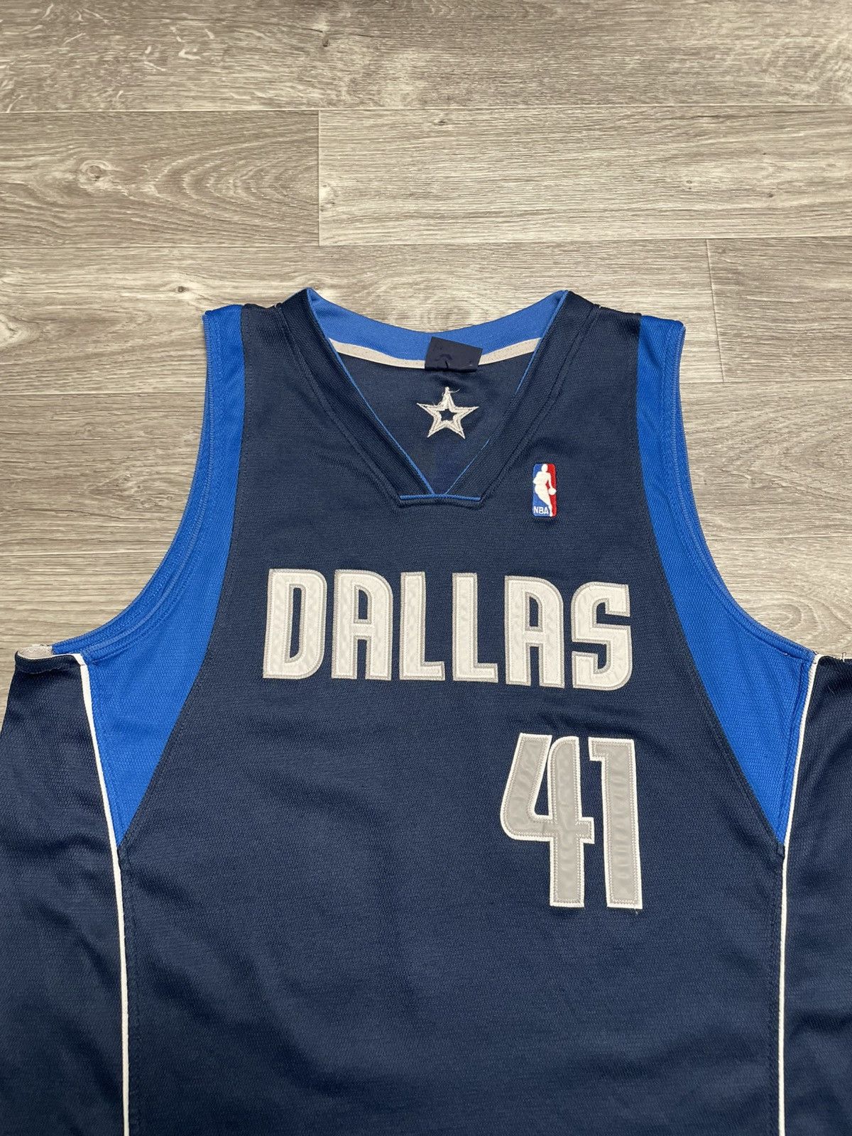 NBA DALLAS MAVERICKS BASKETBALL DIRK NOWITZKI 2001 NBA JERSEY Size US XXL / EU 58 / 5 - 2 Thumbnail